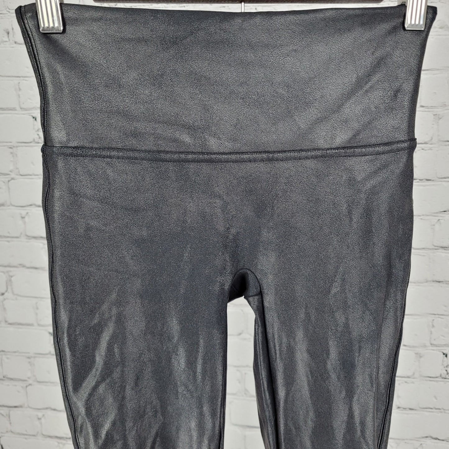 Spanx Black Faux Leather Stretch Mid Rise Athleisure Leggings Yoga Pant Medium M