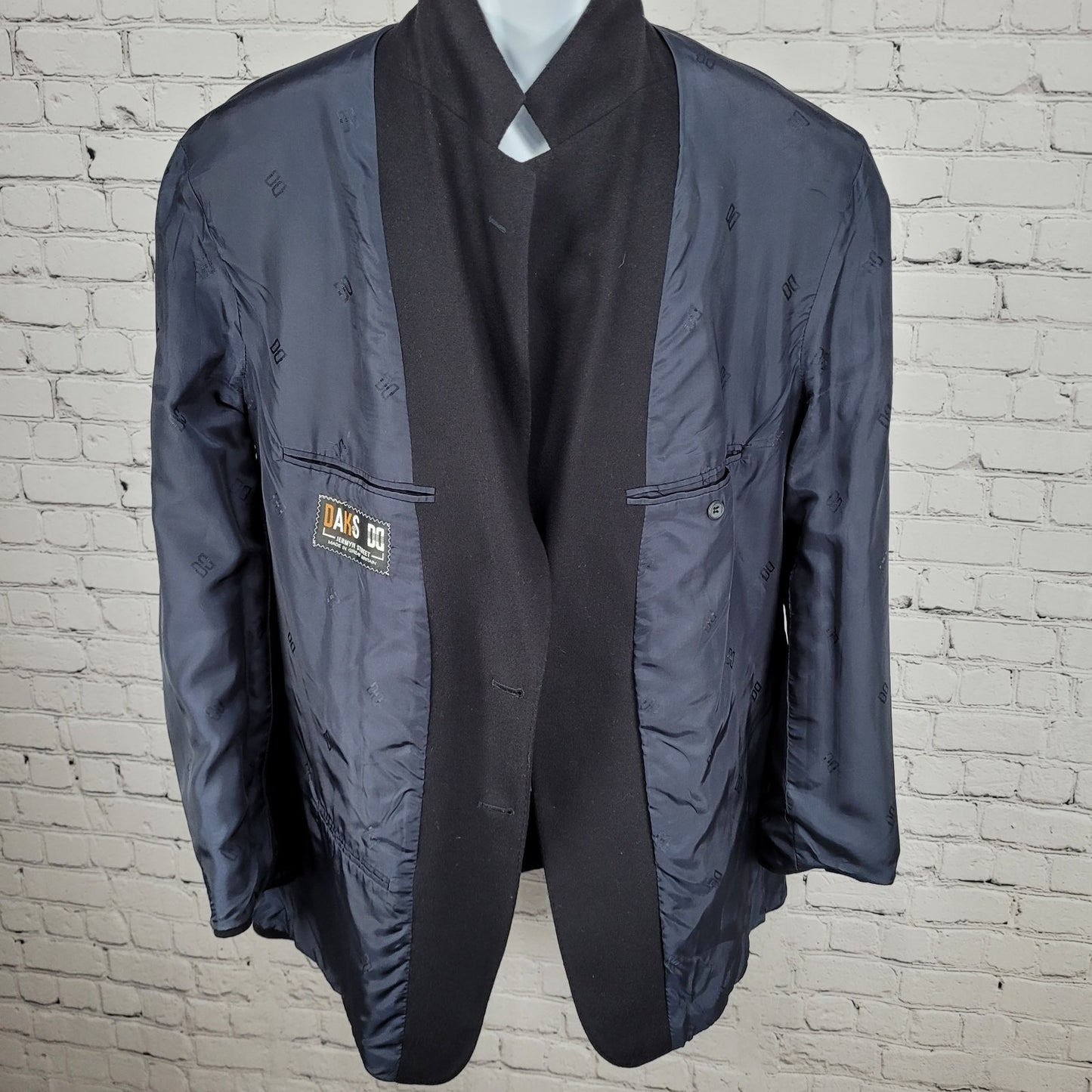 Daks Jermyn Street Black Wool Cashmere 2 Button Double Vent Blazer Sportcoat 46R