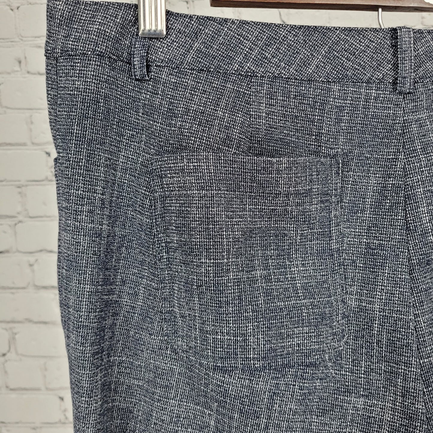 Tommy Hilfiger Blue Mid Rise Tapered Leg Pants Size 10 (33x29.5)