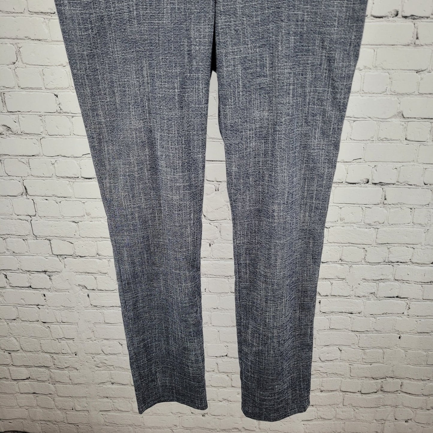 Tommy Hilfiger Blue Mid Rise Tapered Leg Pants Size 10 (33x29.5)