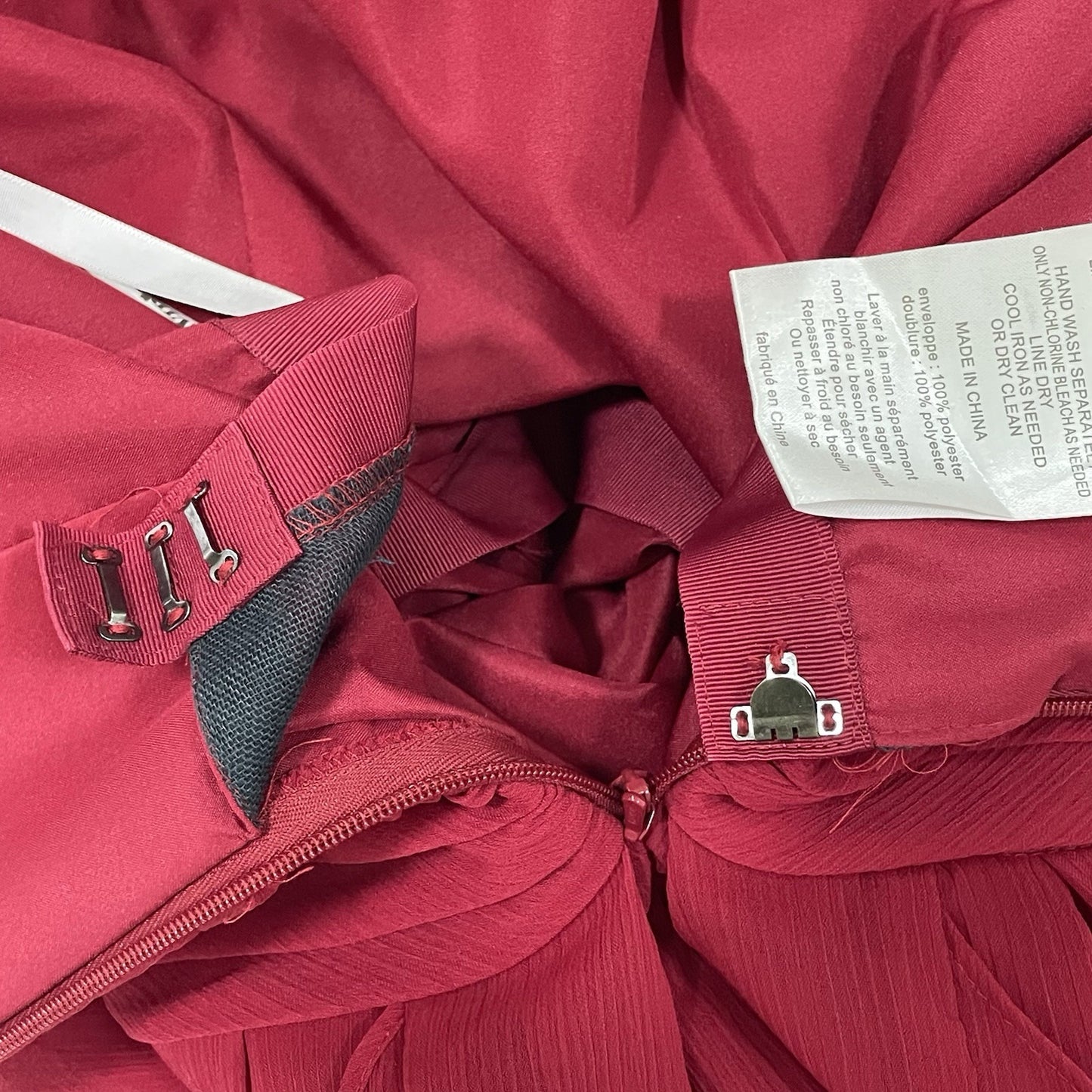 David’s Bridal Red Pleated Empire Waist Strapless Prom Zipped Short Dress Size 2