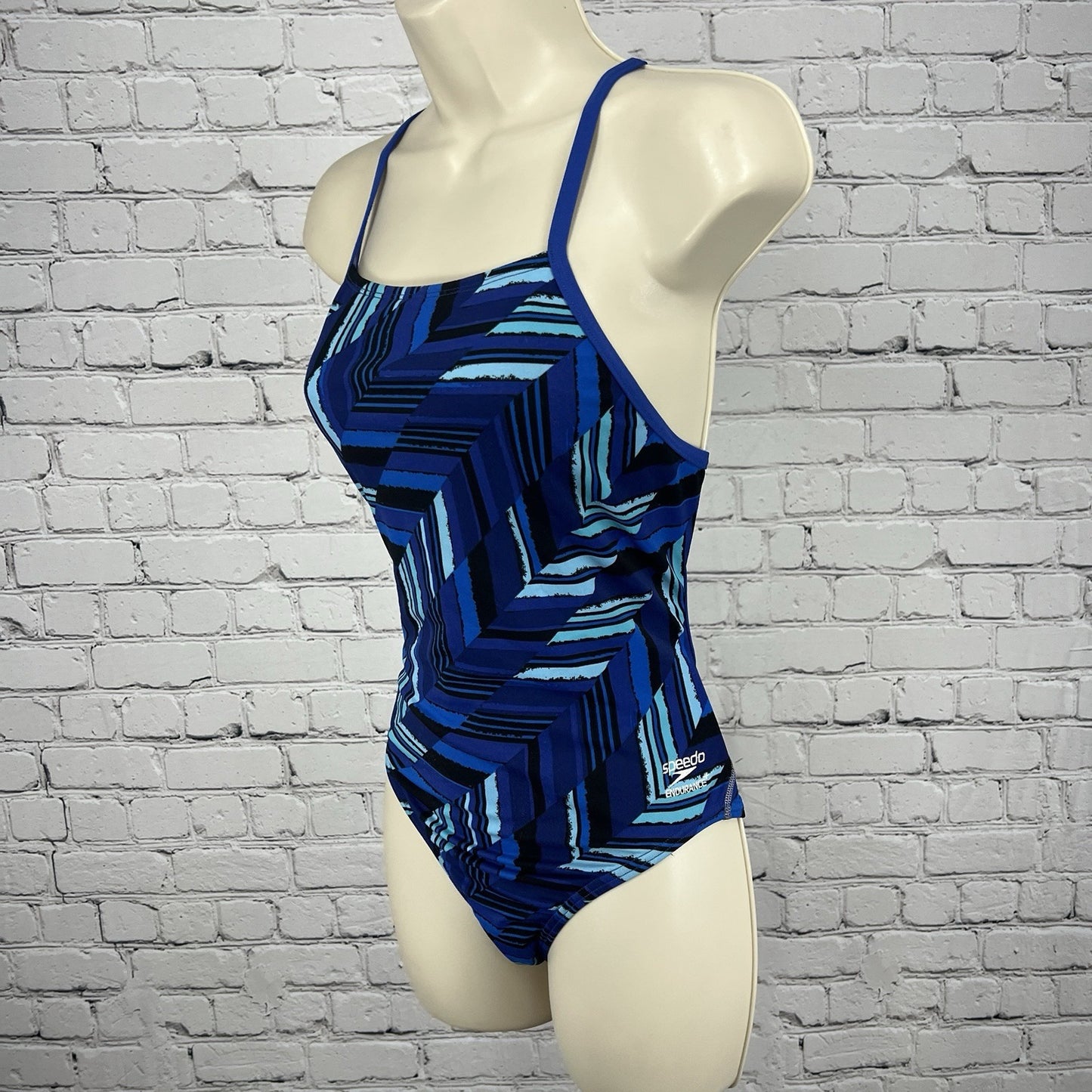 Speedo Blue Striped One Piece Endurance+ Flyback Swimsuit Women’s Size 6/32