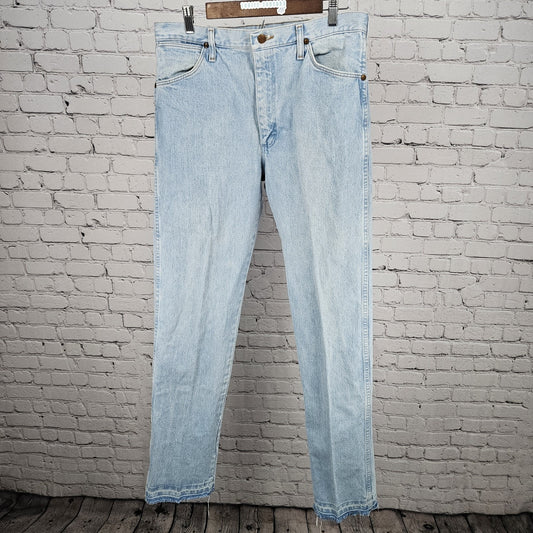 VTG Wrangler Blue 100% Cotton Denim Light Wash Bootcut Western Jeans USA 34x36