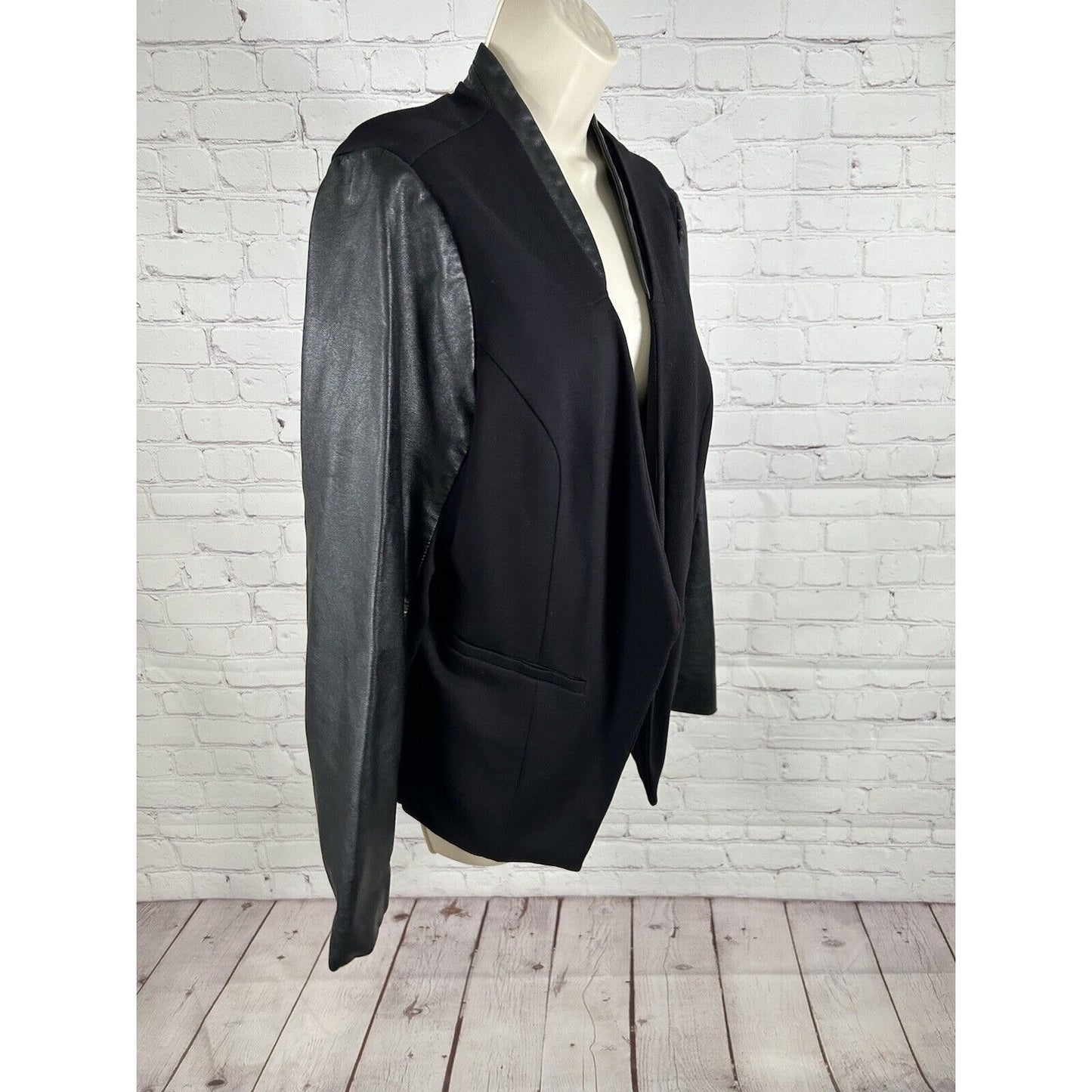 Torrid Black Open Front Vegan Leather Collar/Sleeves Women’s Blazer Jacket M