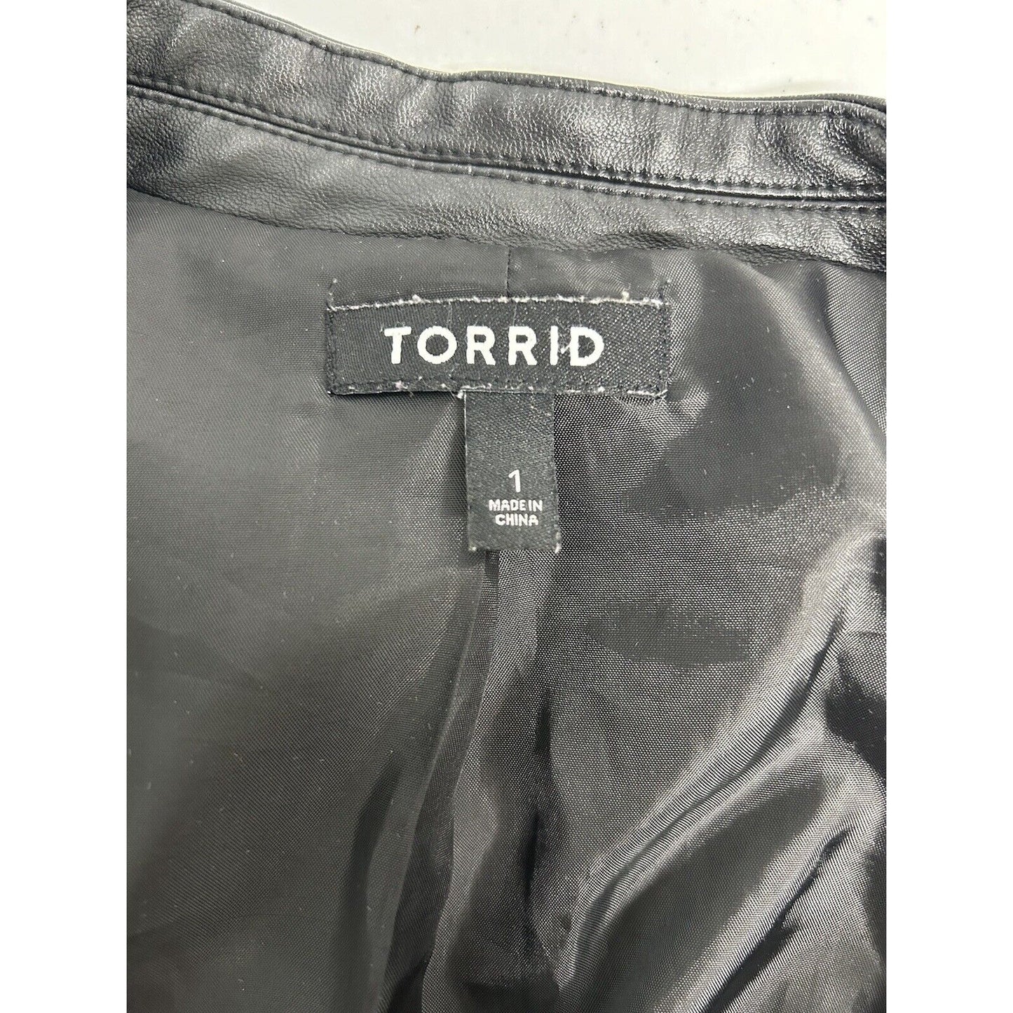 Torrid Black Open Front Vegan Leather Collar/Sleeves Women’s Blazer Jacket M