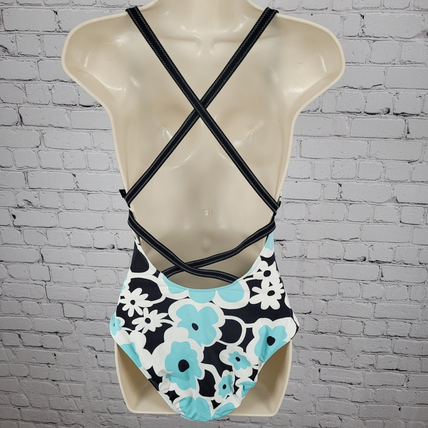 La Blanca Blue Floral Padded Strappy Back One Piece Swimsuit USA Made Size 12
