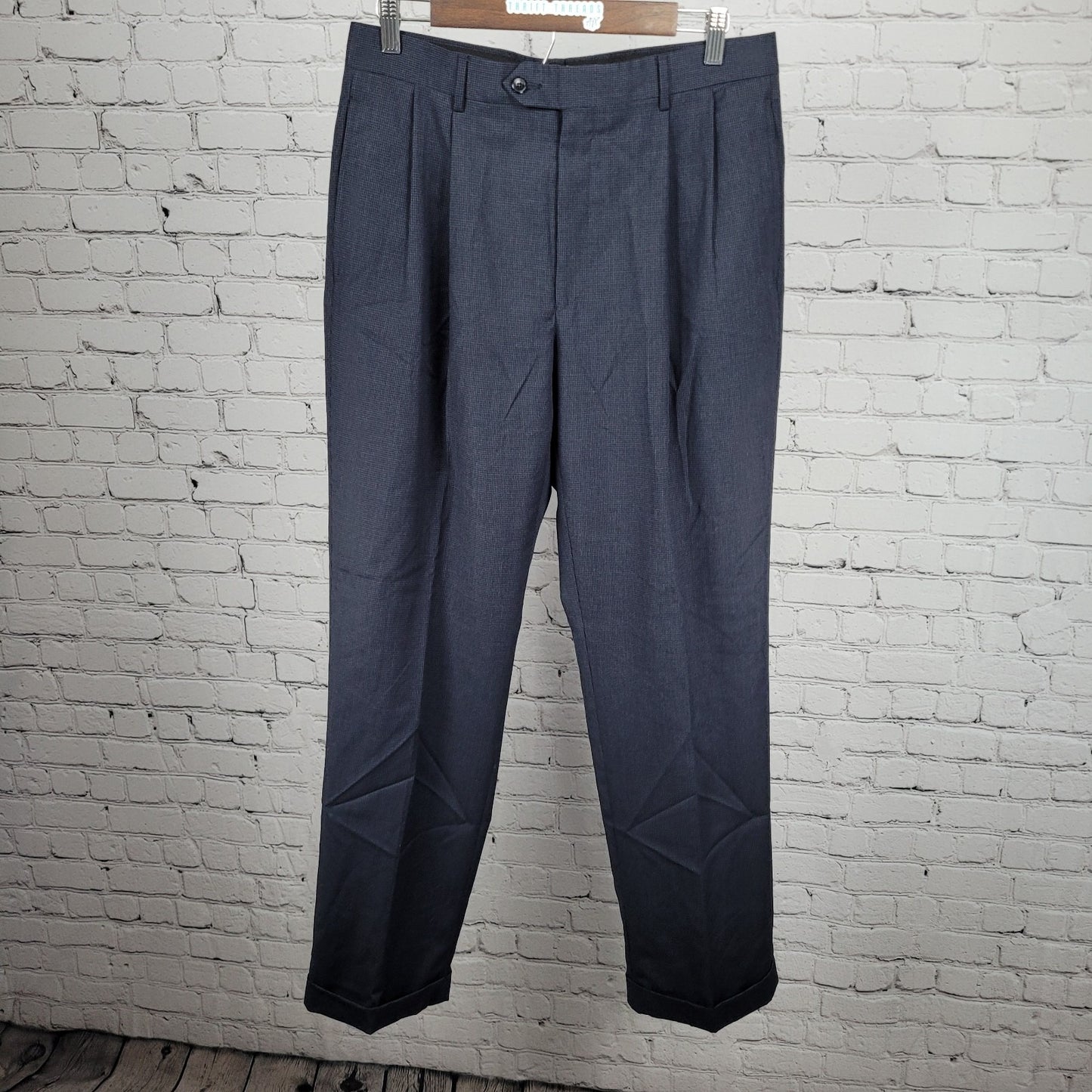 Jos A Bank Navy Classic Collection Houndstooth Pleated Cuffed Dress Pants 31x32