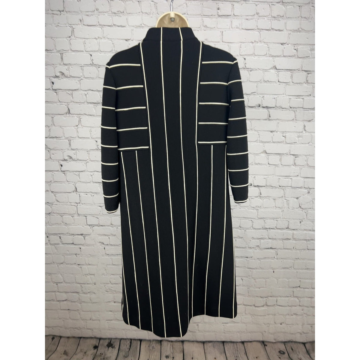 VTG St Andrews Black White Striped 100% Wool Knit Button Front Duster Coat 12
