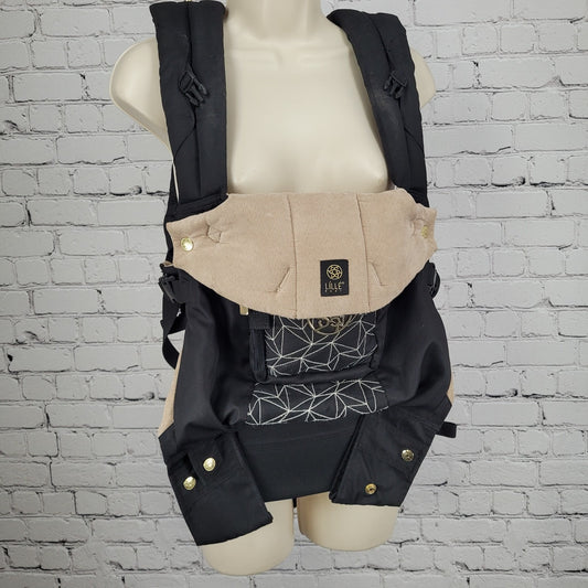 Lille Baby Black Complete All Seasons 6-in-1 Positions Carrier Newborn Infant