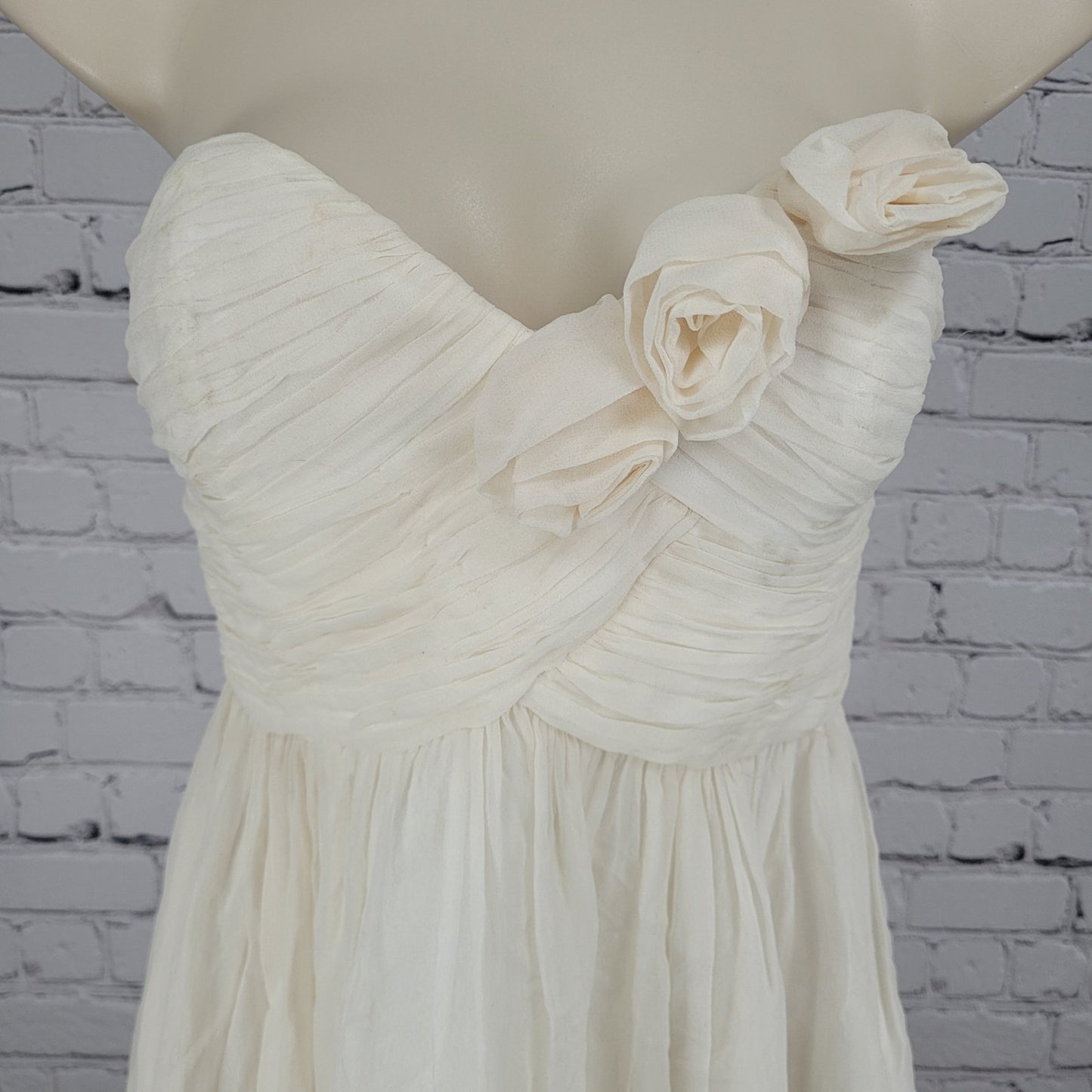 Donna Morgan Ivory 100% Silk Chiffon Rosettes Strapless Fit & Flare Dress Size 0