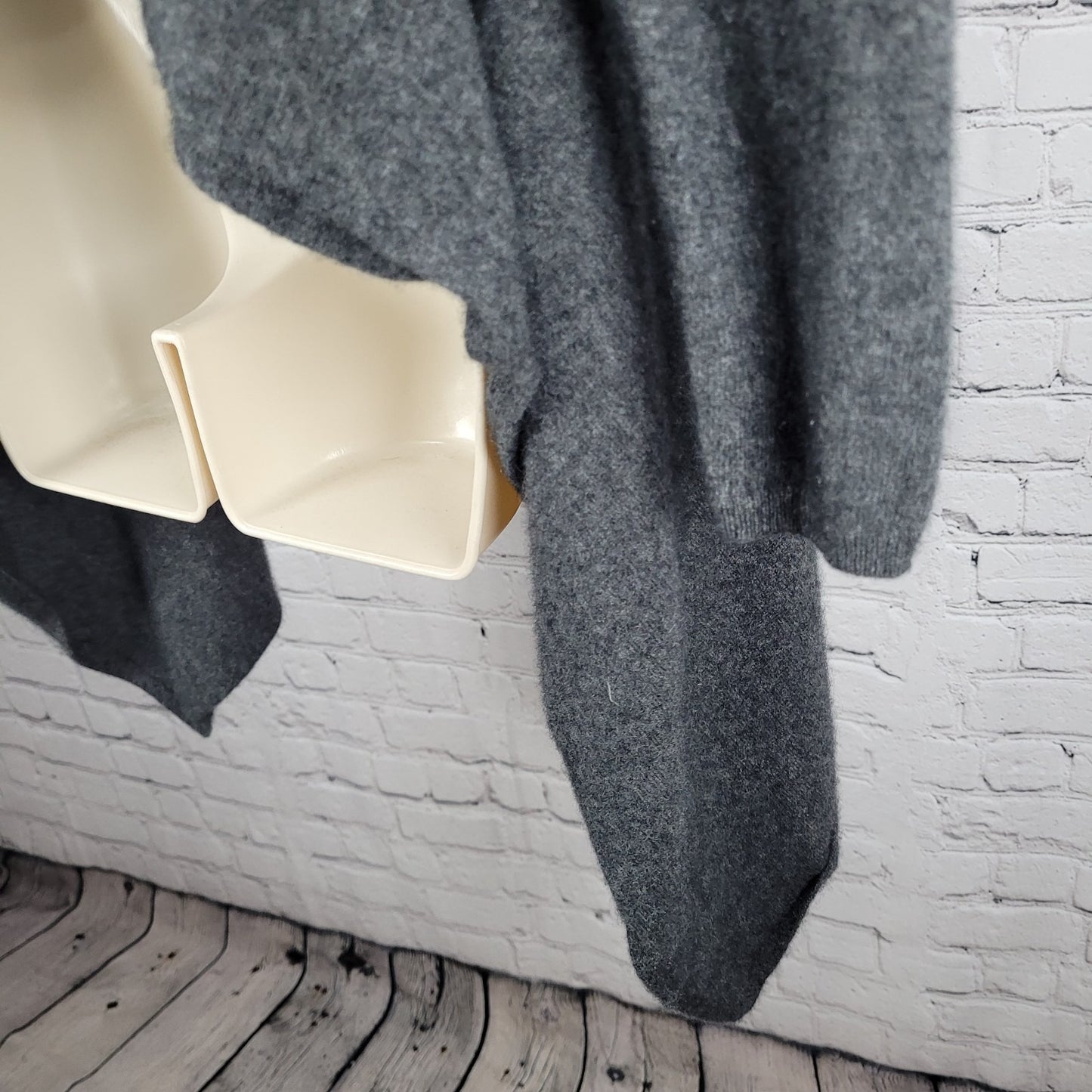 Red Twist Grey 100% Cashmere Cozy Drapey Open Waterfall Cardigan Size Small S