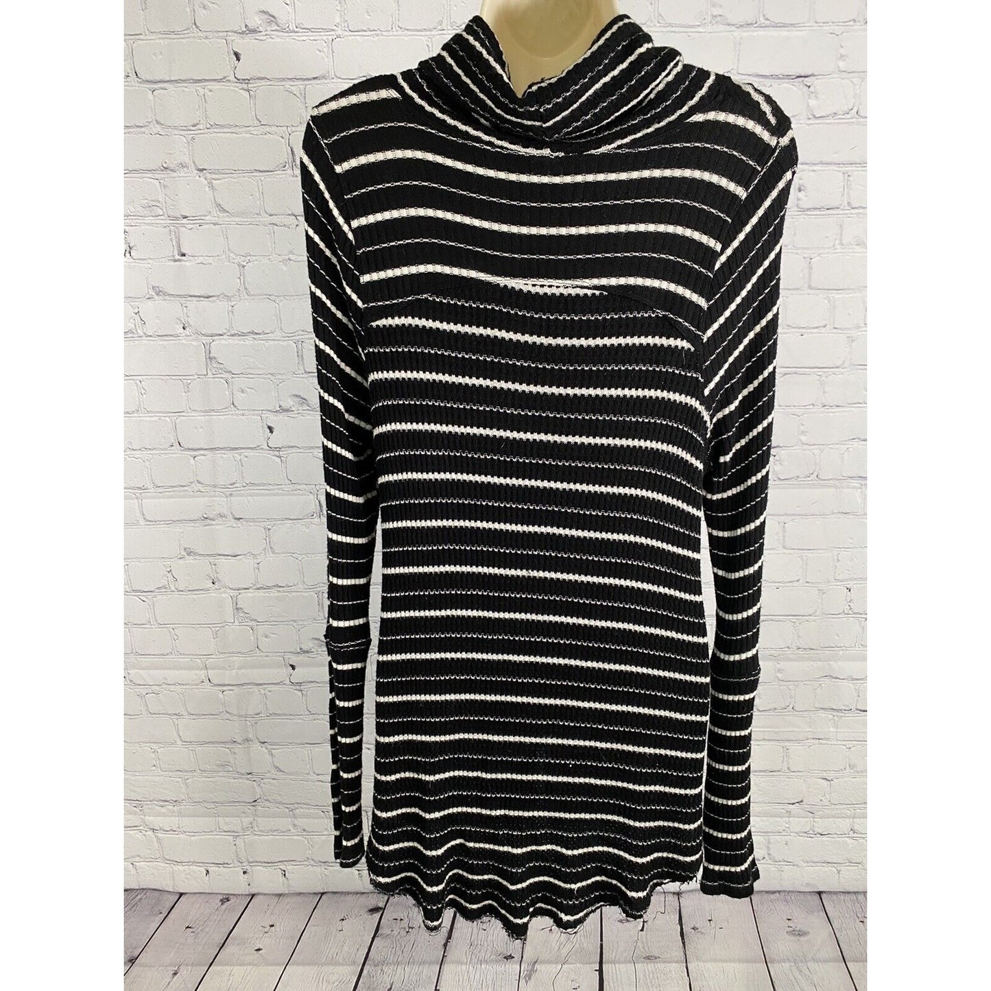 We The Free Black White Striped Long Sleeve Turtle Neck Knit Sweater Top Tunic S