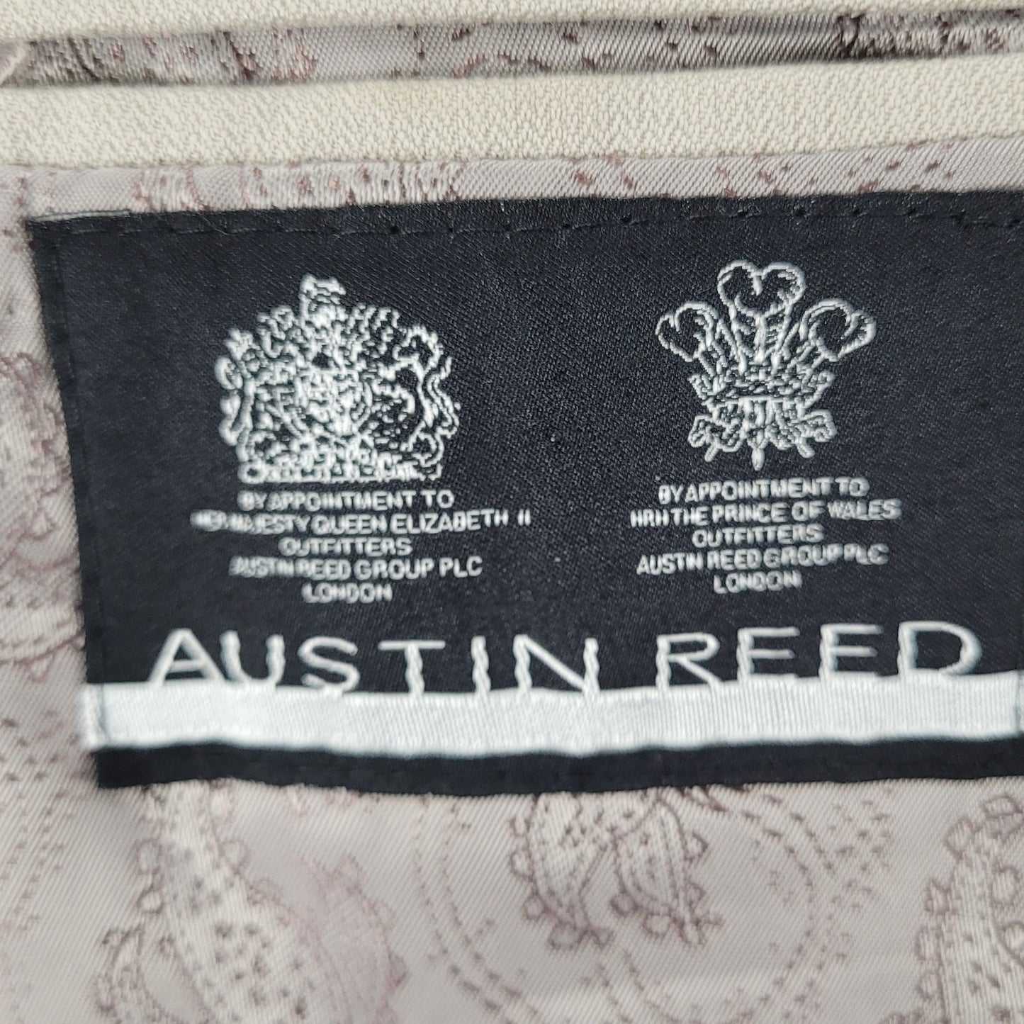Austin Reed HRH Beige Silk Blend 2 Button Vented Notch Blazer Sport Coat 44L