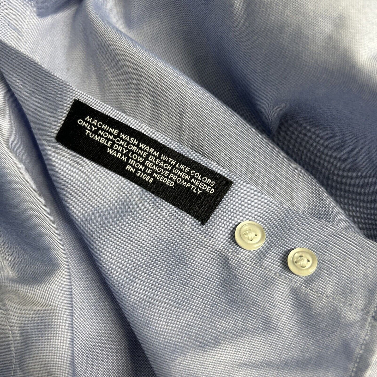 Jos A Bank Traveler Slim Fit Solid Blue 100% Cotton Long Sleeve Button Up L