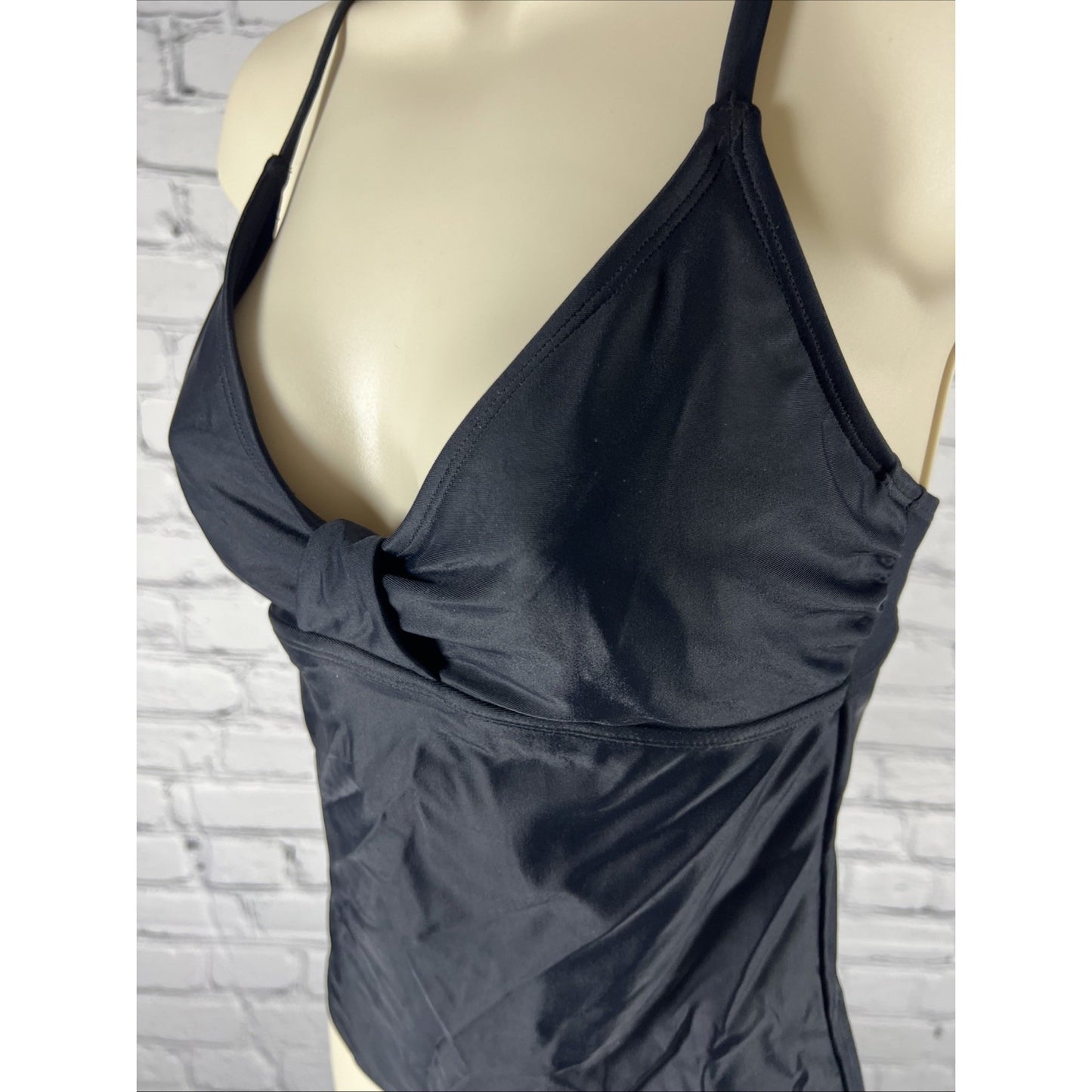 Athleta Black Tankini Swim Top Underwire Unlined Crossback 32 B/C