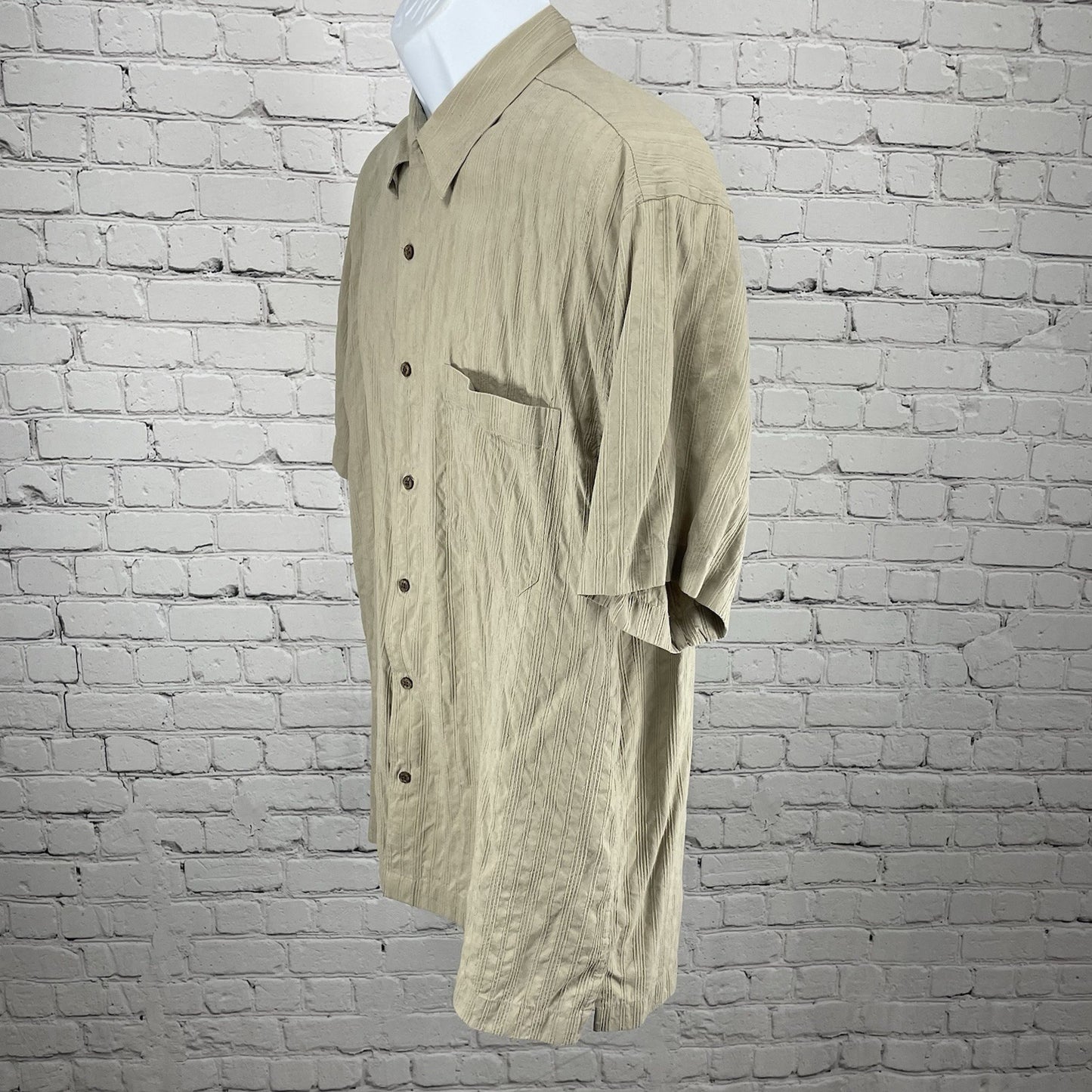 Kaid Beige Tan 100% Silk Textured Stripe Easy Care Button Up Shirt Size Medium M