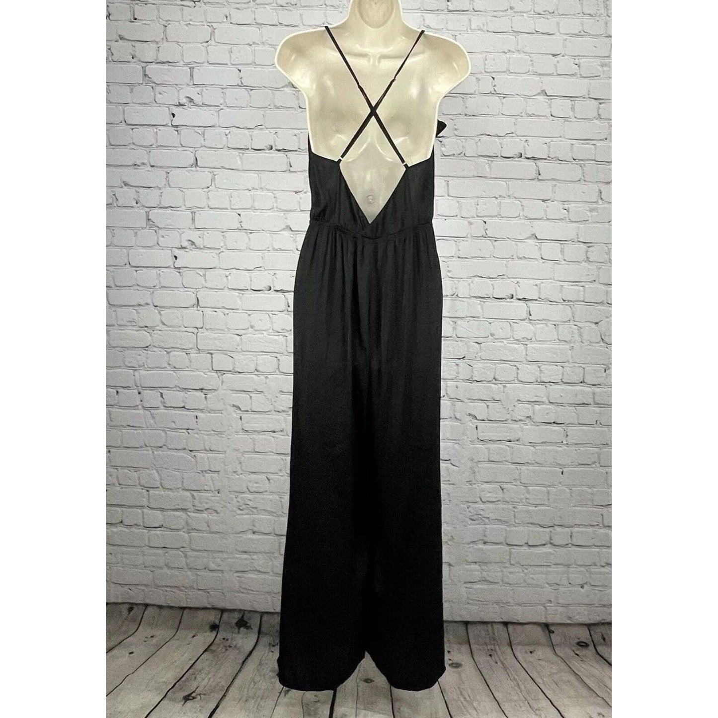 Victoria’s Secret Black Strappy Lightweight Wide Leg Flowy Jumper Size Medium M