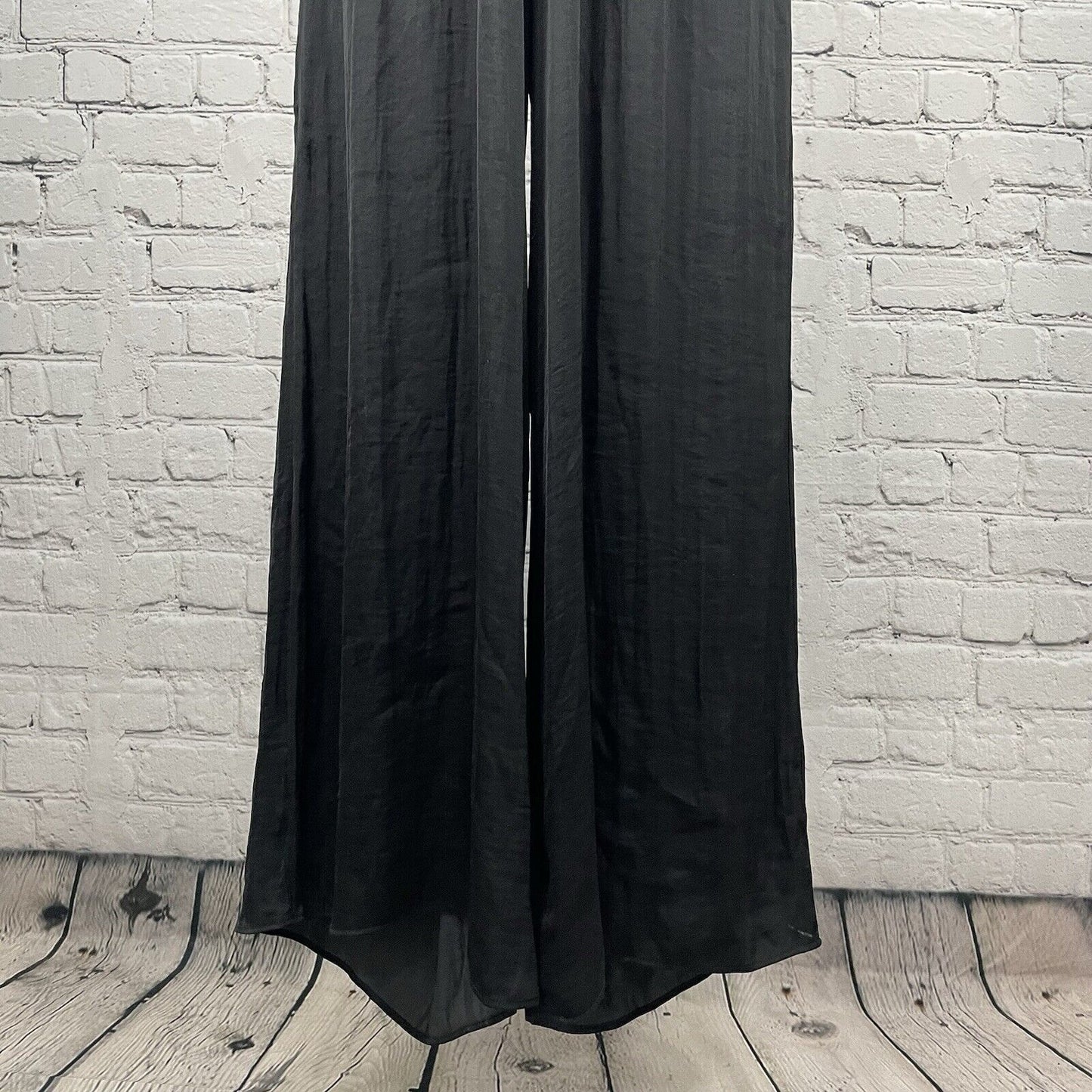 Victoria’s Secret Black Strappy Lightweight Wide Leg Flowy Jumper Size Medium M