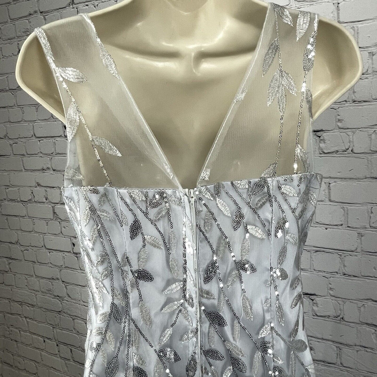 NWT Gem Grace Silver Gray A Line Maxi Dress Gown Embroidery Sequin Padded Size 6