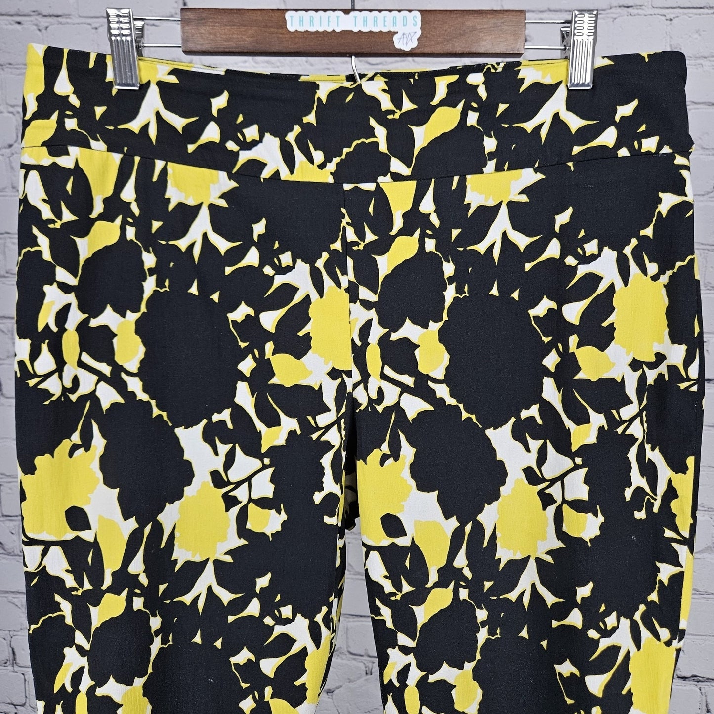 Soft Surroundings Black White Yellow Floral Mid Rise Pull On Pants Large (35x28)