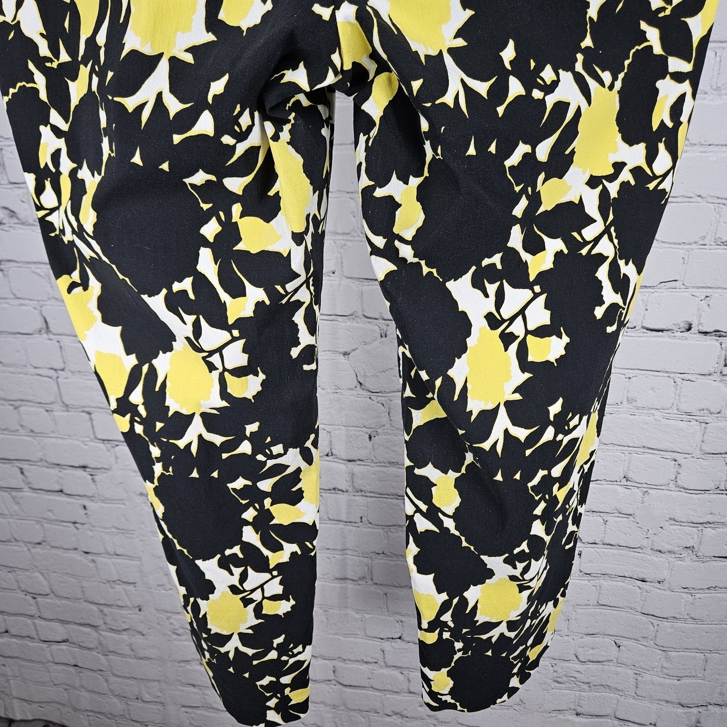 Soft Surroundings Black White Yellow Floral Mid Rise Pull On Pants Large (35x28)