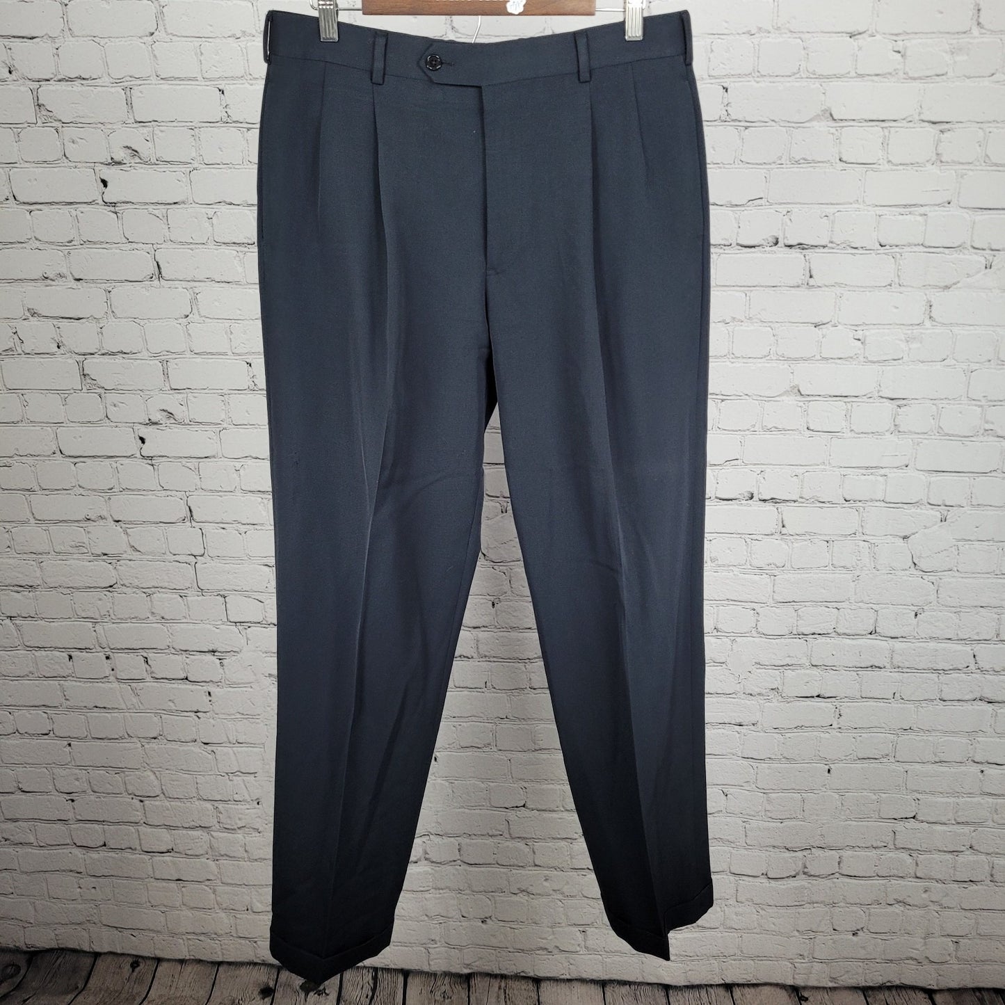 Brooks Brothers Navy 100% Wool Pleated Cuffed Straight Dress Pants 34x34 *holes