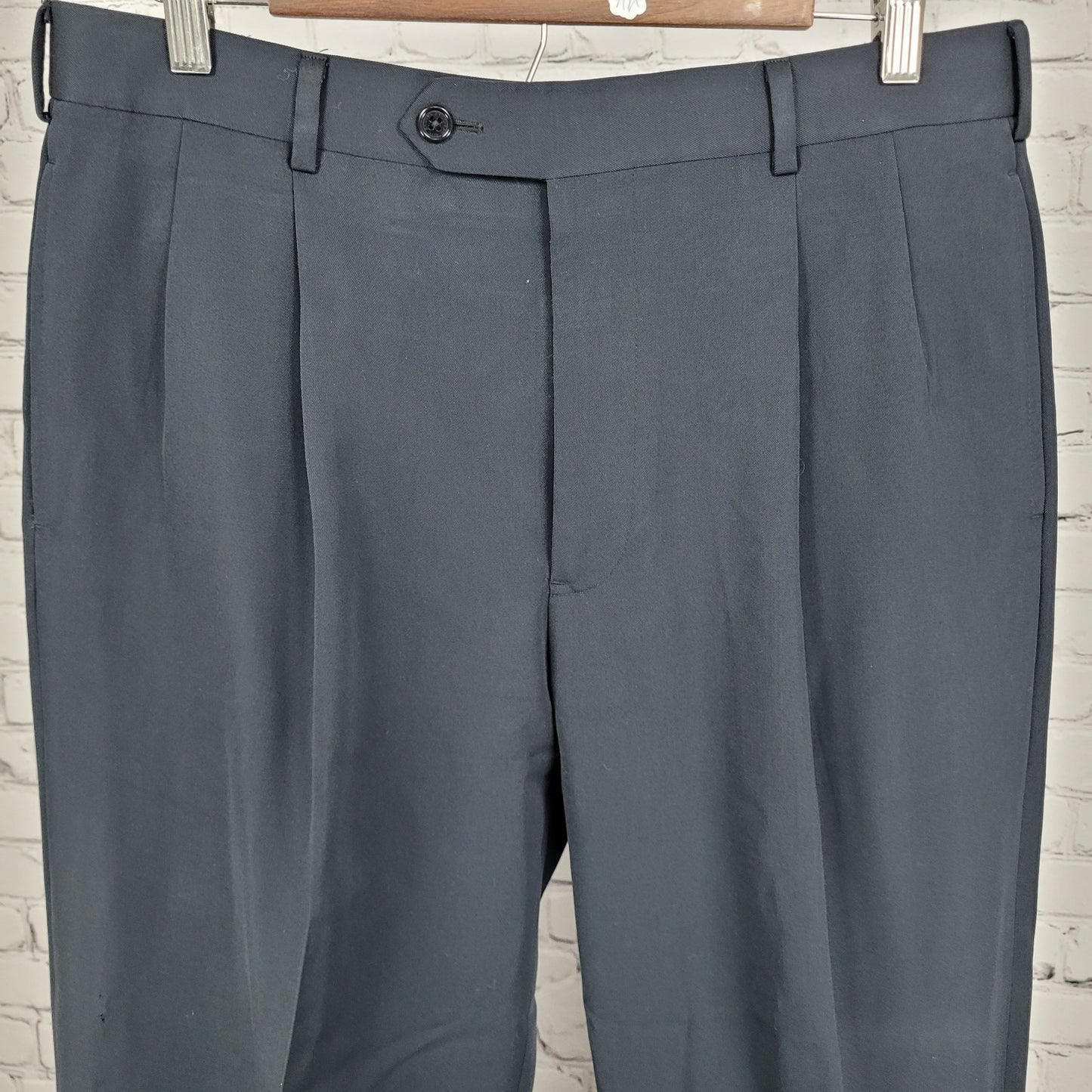 Brooks Brothers Navy 100% Wool Pleated Cuffed Straight Dress Pants 34x34 *holes