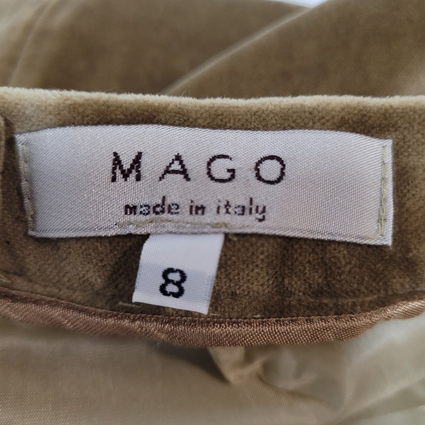 Mago Tan Velvet Velour Lined Zipped Pencil Skirt Italy Made Size 8 (30x24)
