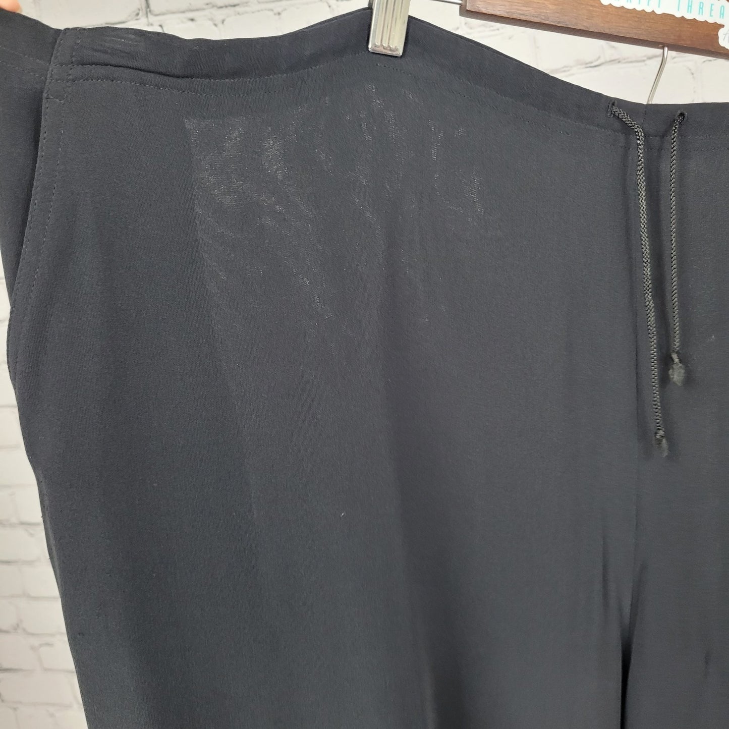 VTG Jones New York Black Lightweight Crop Pants USA Made Size 20W (51x21)