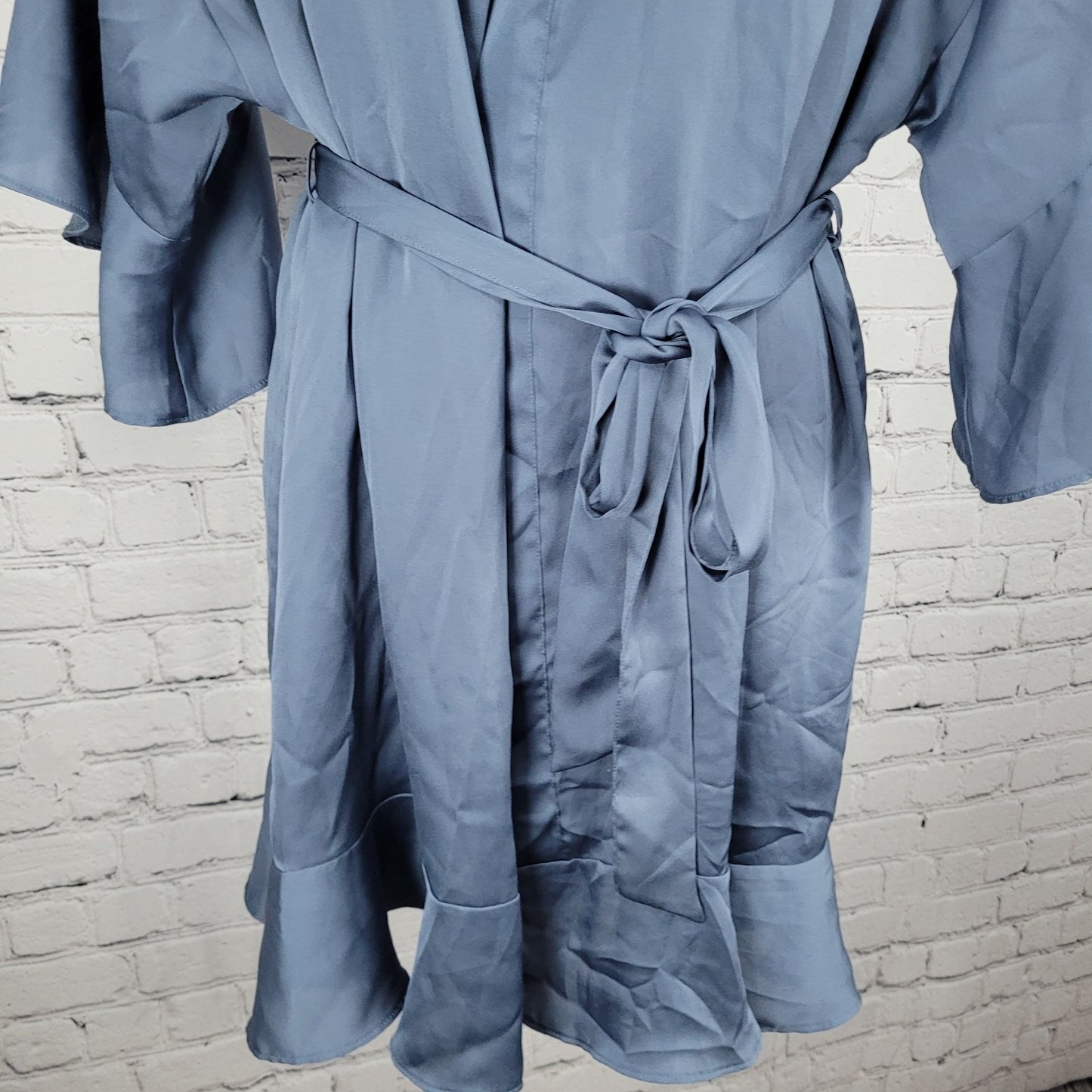 Victoria's Secret Blue Satin Belted Short Flutter Sleeves Light Short Robe XS/S
