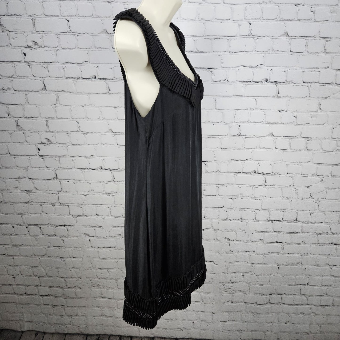 Yoana Baraschi Black 100% Silk Beaded Ruffle Sleeveless Short Dress Medium M