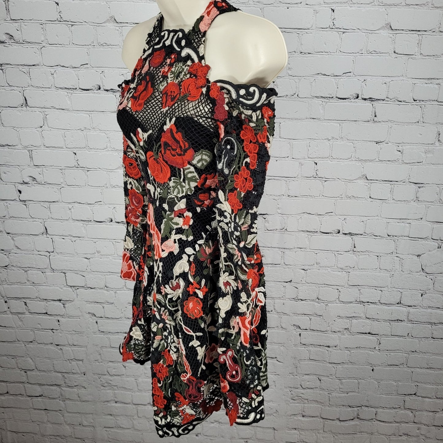 Thurley Black Red Fishnet Embroidered Floral Long Sleeve A Line Dress Size 6