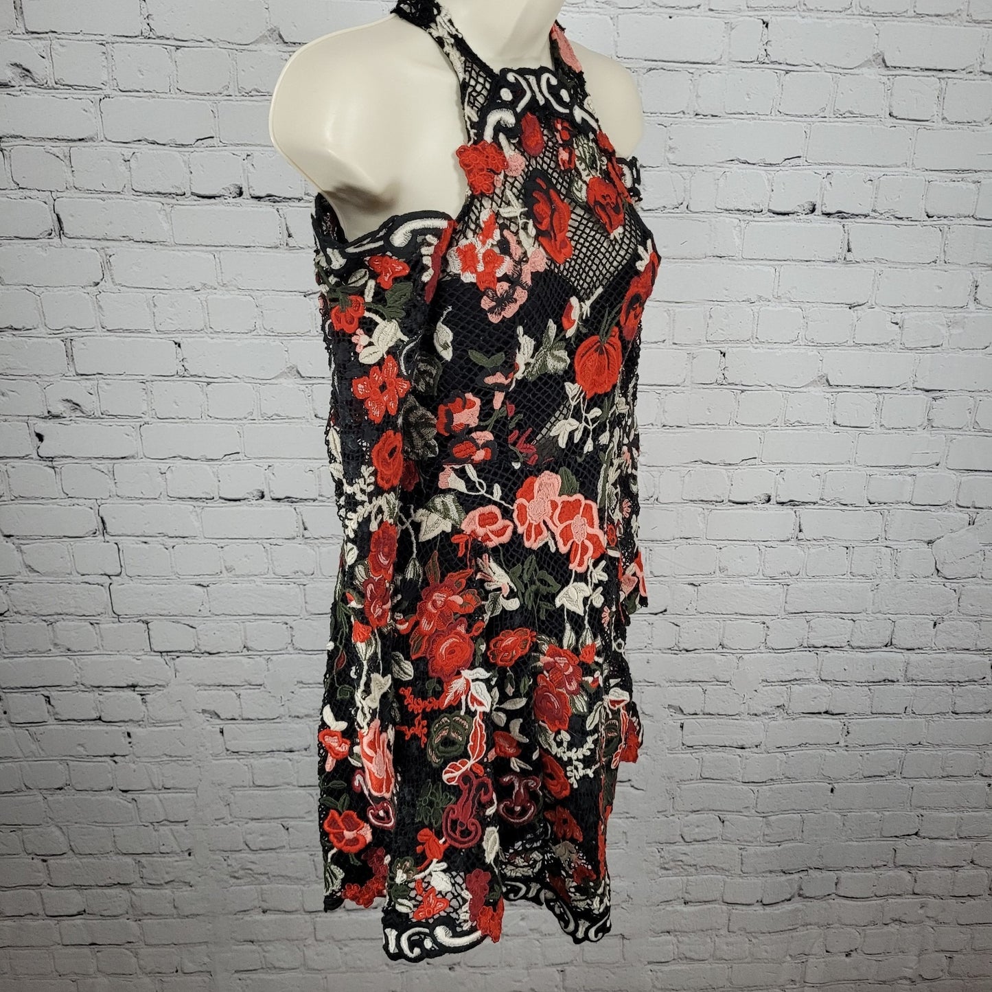 Thurley Black Red Fishnet Embroidered Floral Long Sleeve A Line Dress Size 6