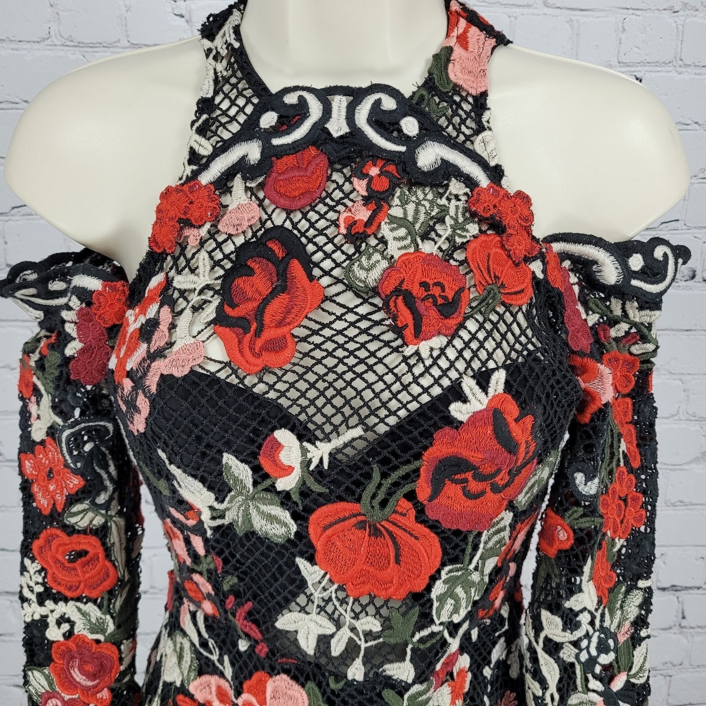 Thurley Black Red Fishnet Embroidered Floral Long Sleeve A Line Dress Size 6
