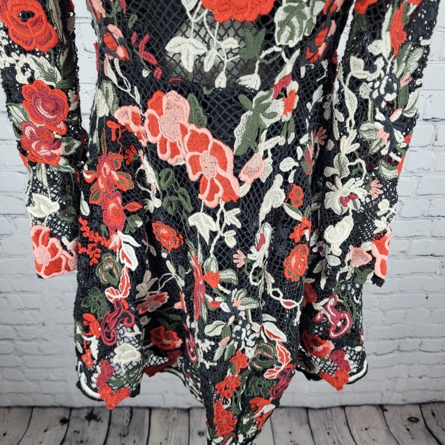 Thurley Black Red Fishnet Embroidered Floral Long Sleeve A Line Dress Size 6
