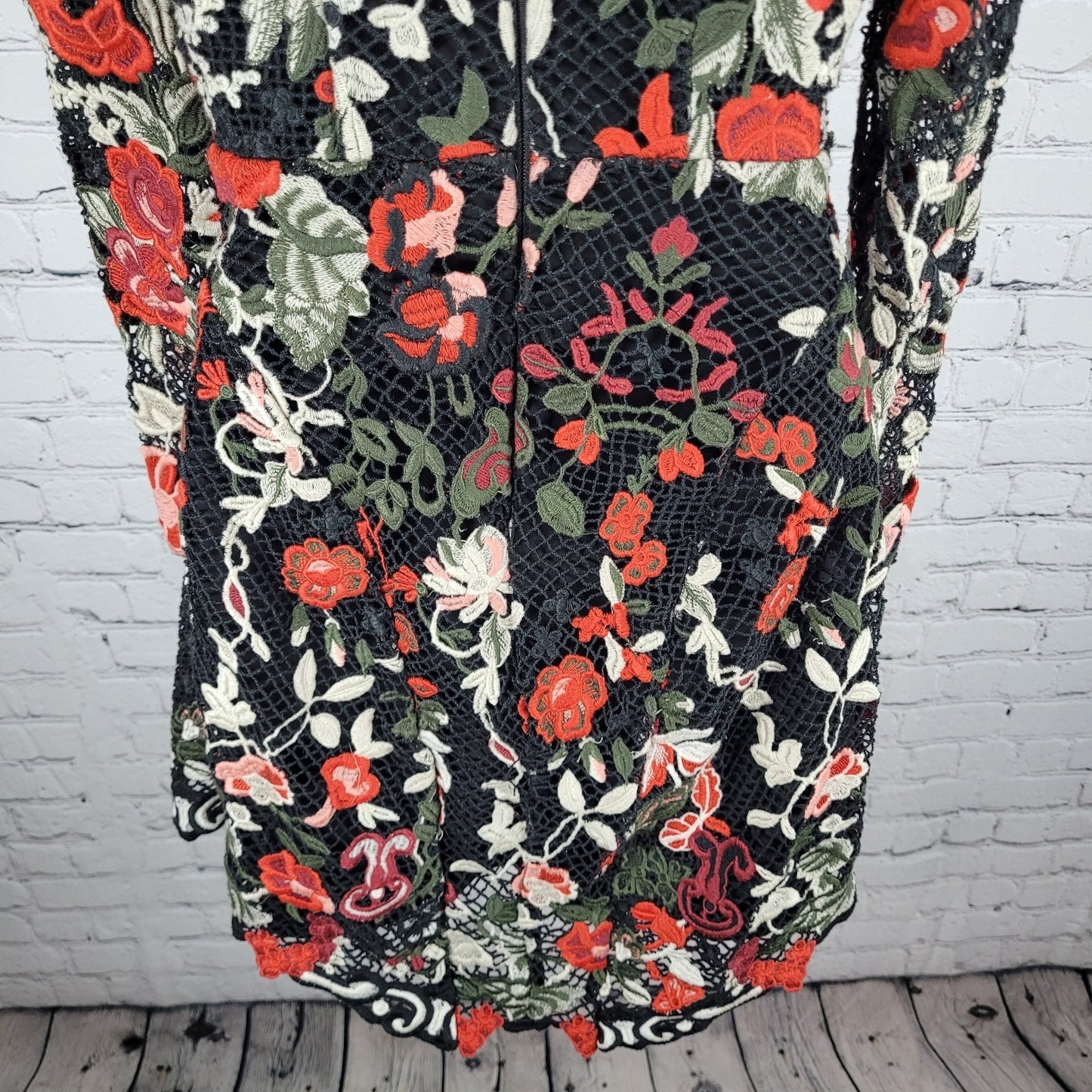 Thurley Black Red Fishnet Embroidered Floral Long Sleeve A Line Dress Size 6