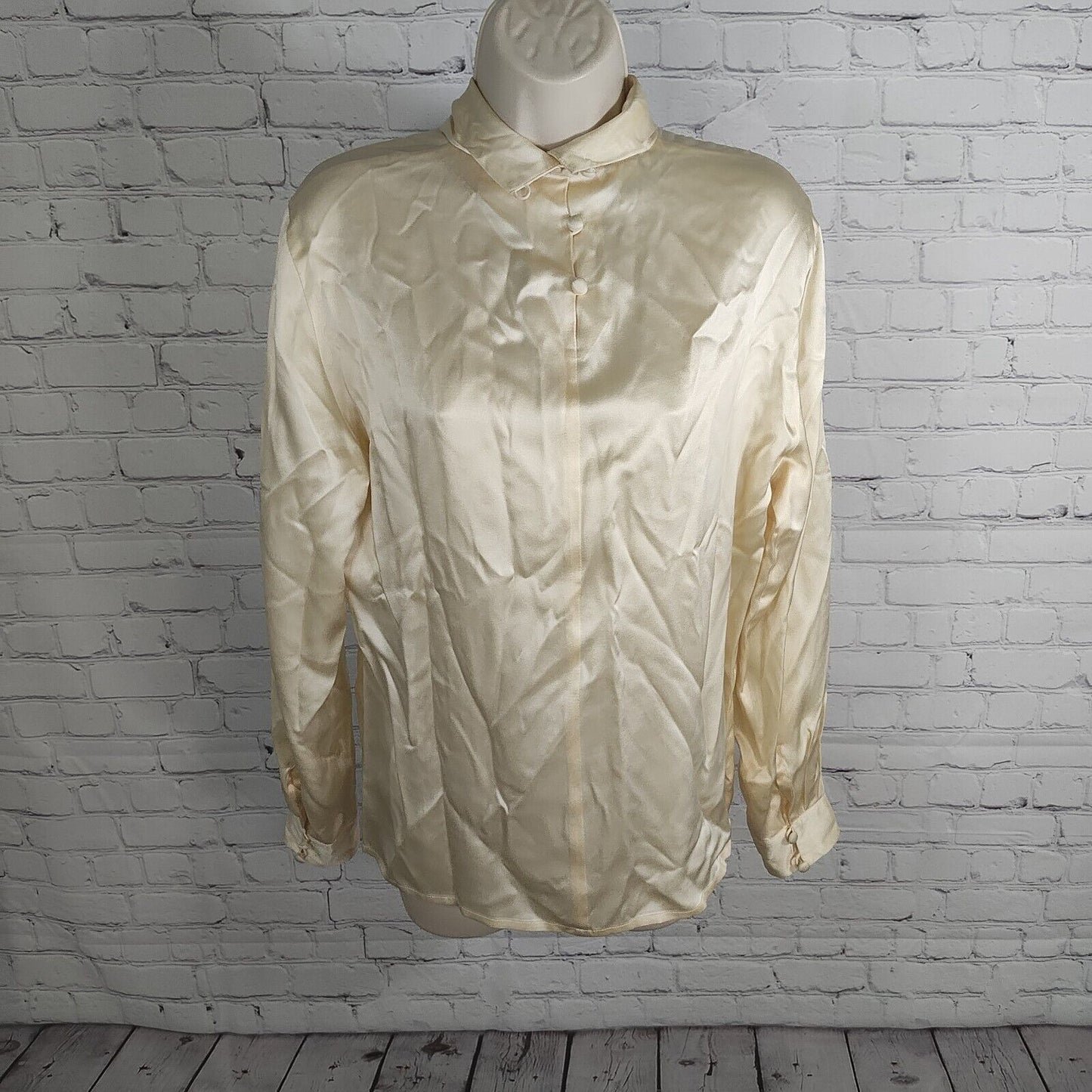 VTG Anne Klein II 100% Silk Cream High Neck Long Sleeve Collared Button Size 8
