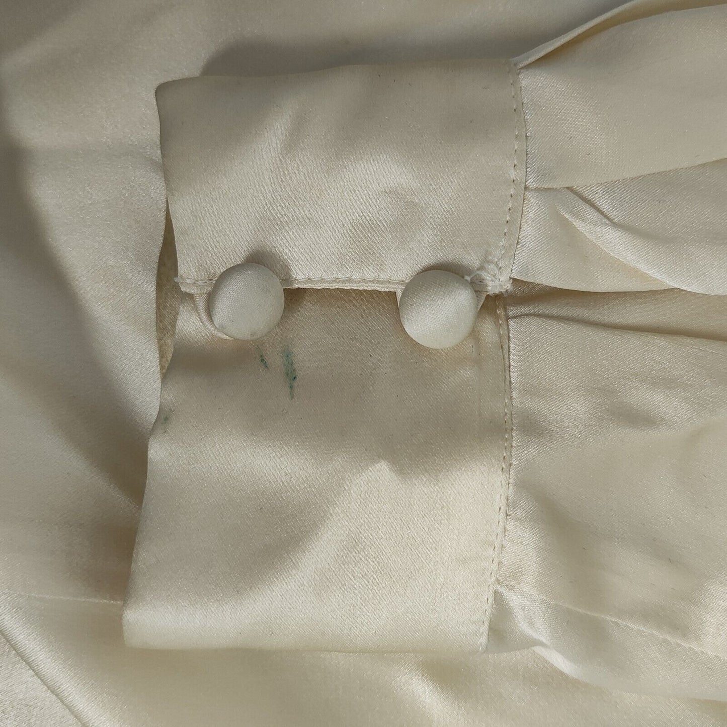 VTG Anne Klein II 100% Silk Cream High Neck Long Sleeve Collared Button Size 8