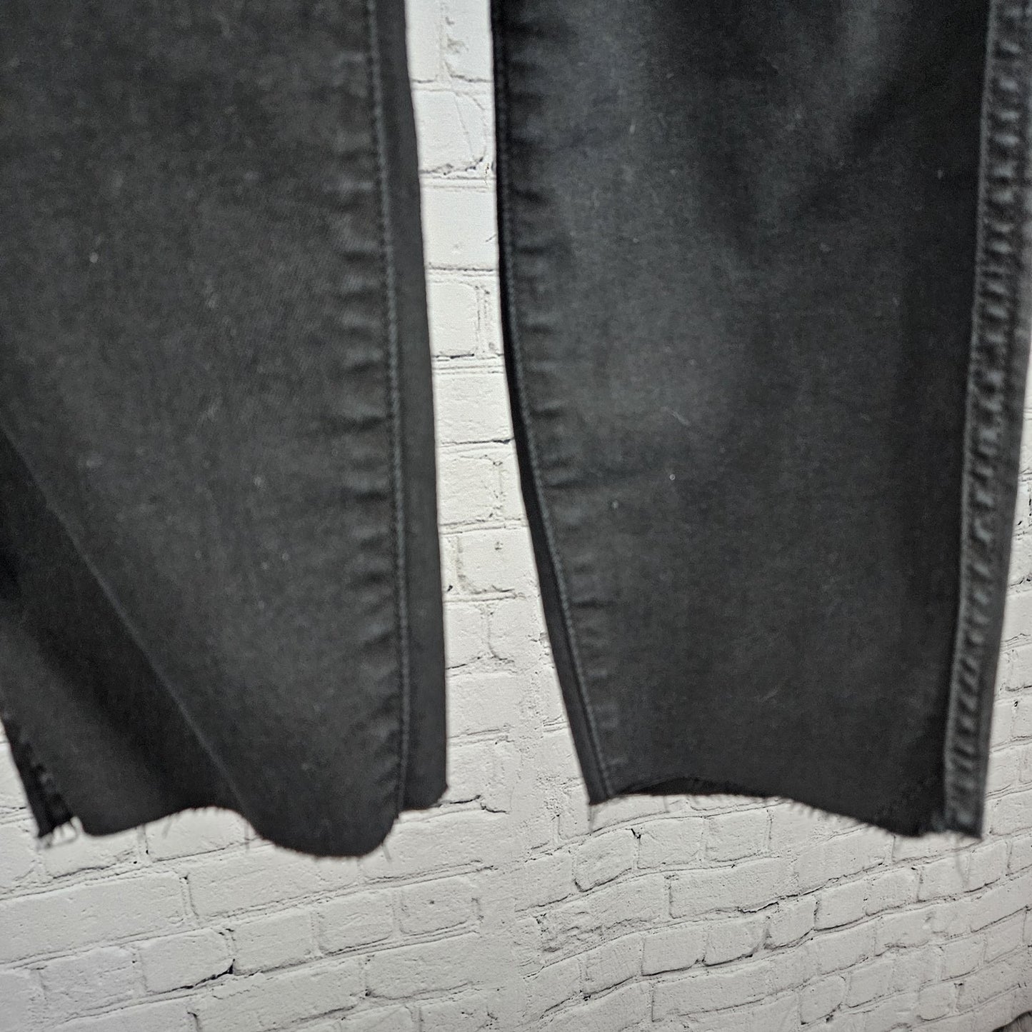 7 For All Mankind Black Denim High Waist Ankle Gwenevere Raw Hem Jeans 27(27x24)