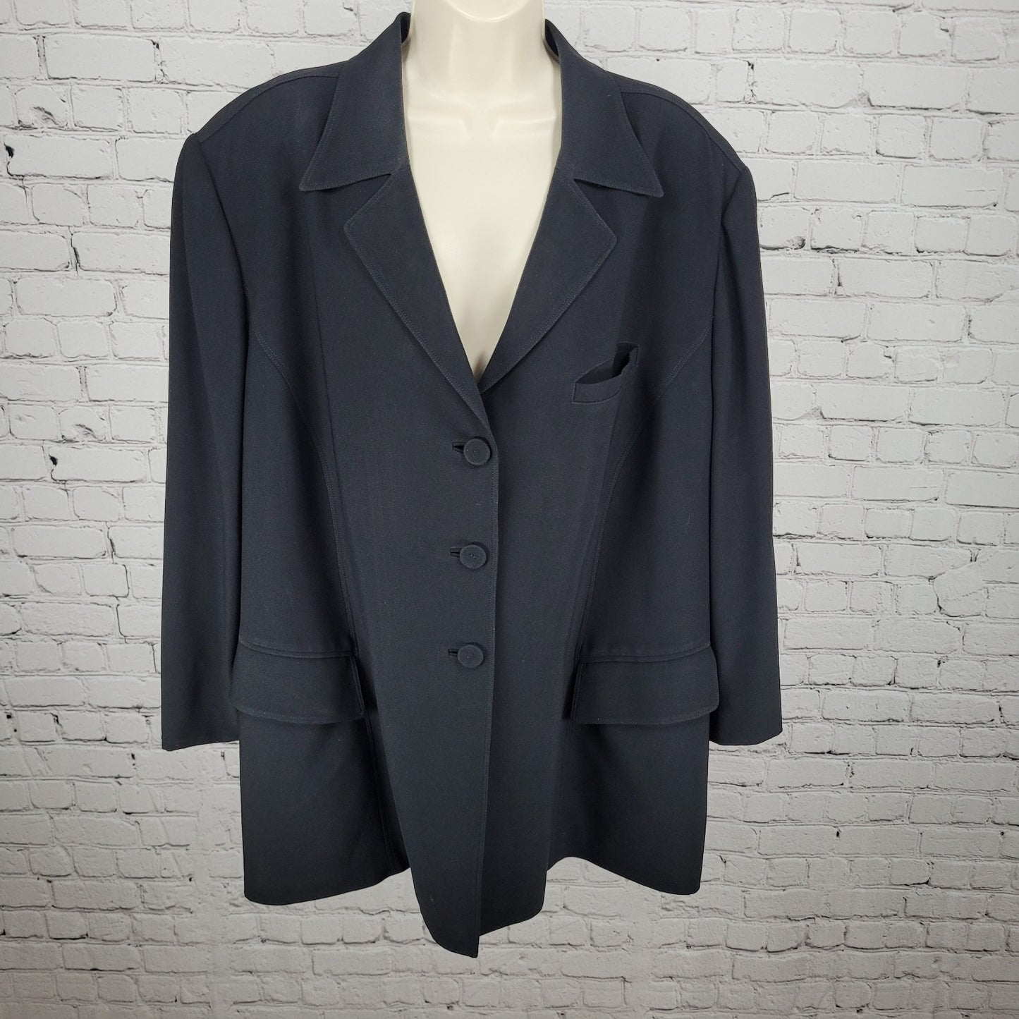 Dana Buchman Black Buttoned Peak Lapel Blazer Suit Formal Jacket Plus Size 22