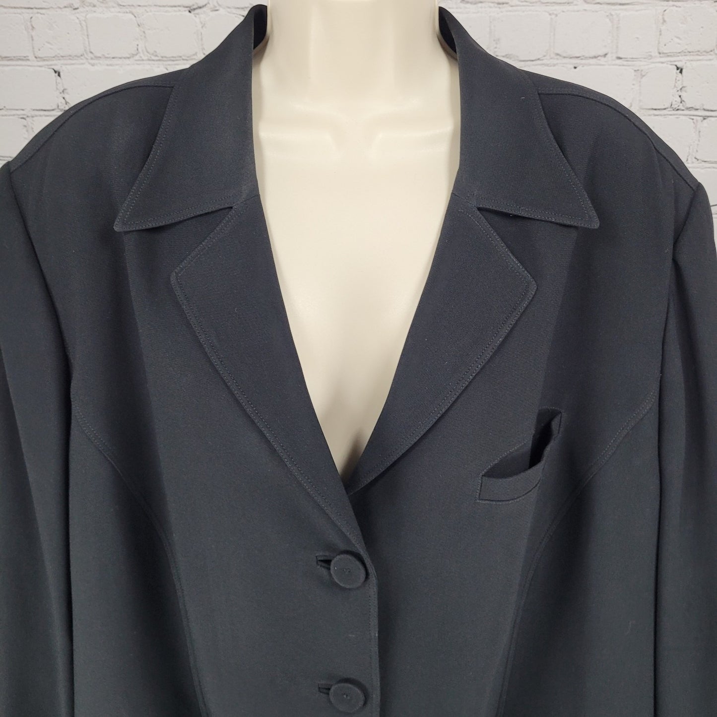 Dana Buchman Black Buttoned Peak Lapel Blazer Suit Formal Jacket Plus Size 22