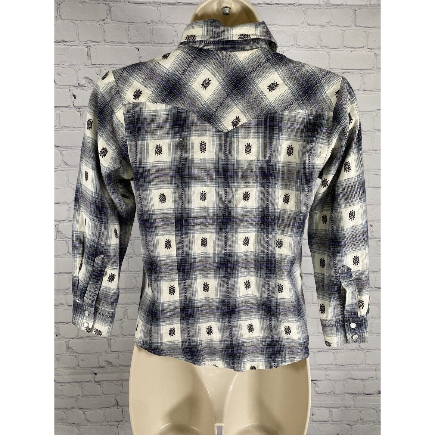 Sherry Cervi Long Sleeve Gray White Purple Embroidered Pearl Snap Shirt Girls L