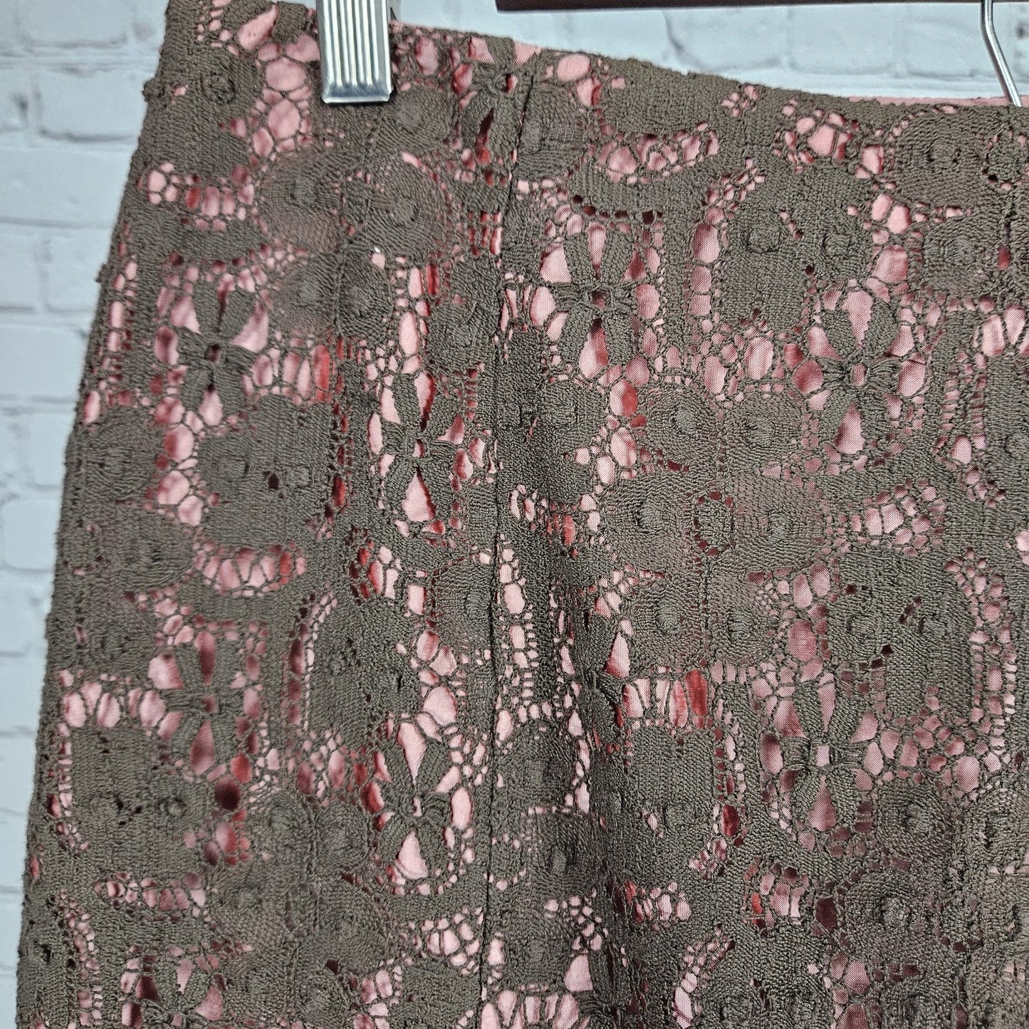 VTG Harold's Pink Silk Brown Crochet Lace Overlay Pencil Knee Length Skirt USA 8