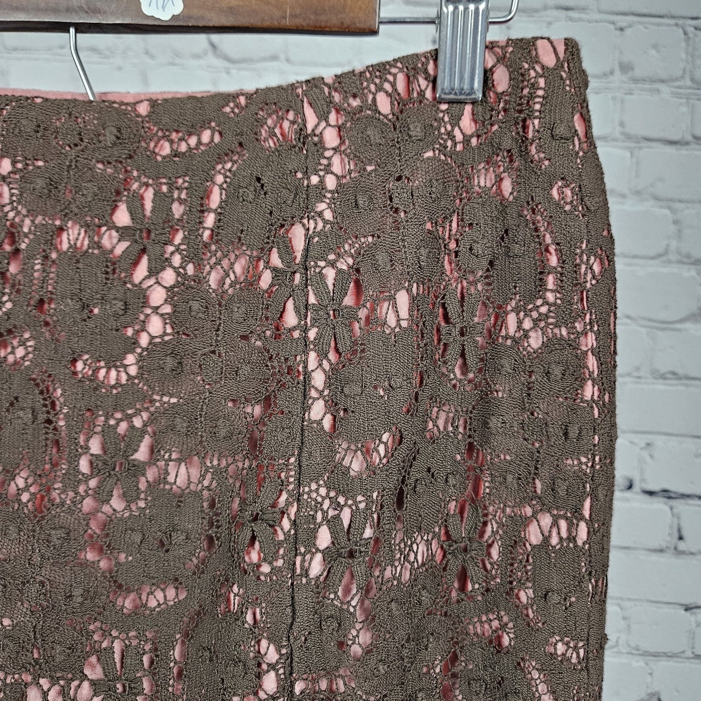 VTG Harold's Pink Silk Brown Crochet Lace Overlay Pencil Knee Length Skirt USA 8