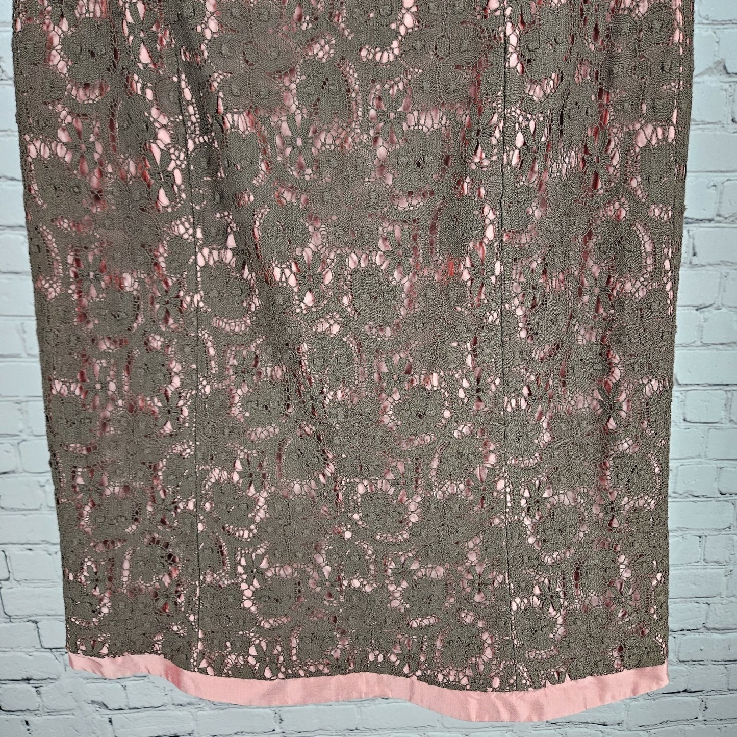 VTG Harold's Pink Silk Brown Crochet Lace Overlay Pencil Knee Length Skirt USA 8