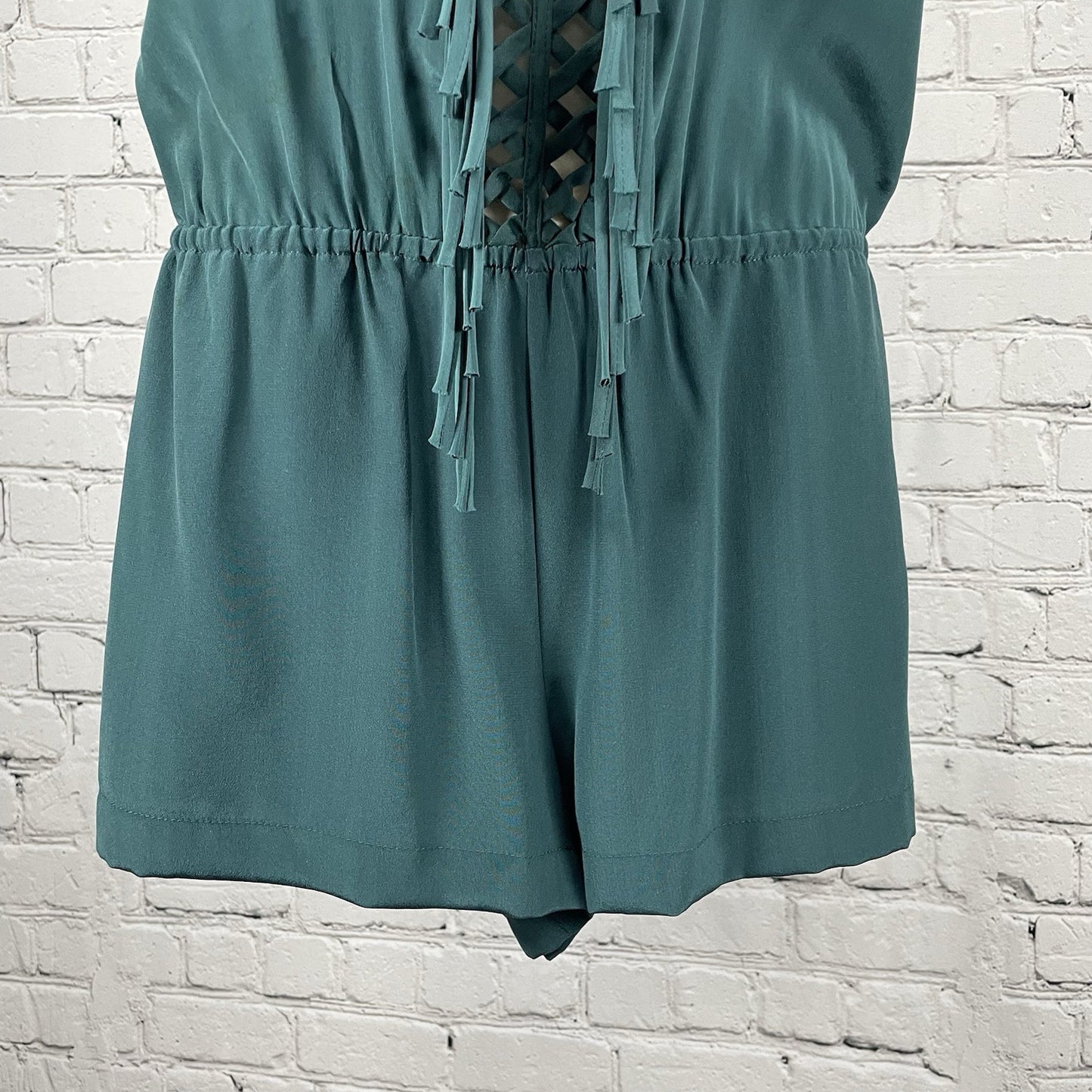 NWD BCBG MAXAZRIA Green Silk Lightweight Tassled Cut Out Romper Pockets Size XS