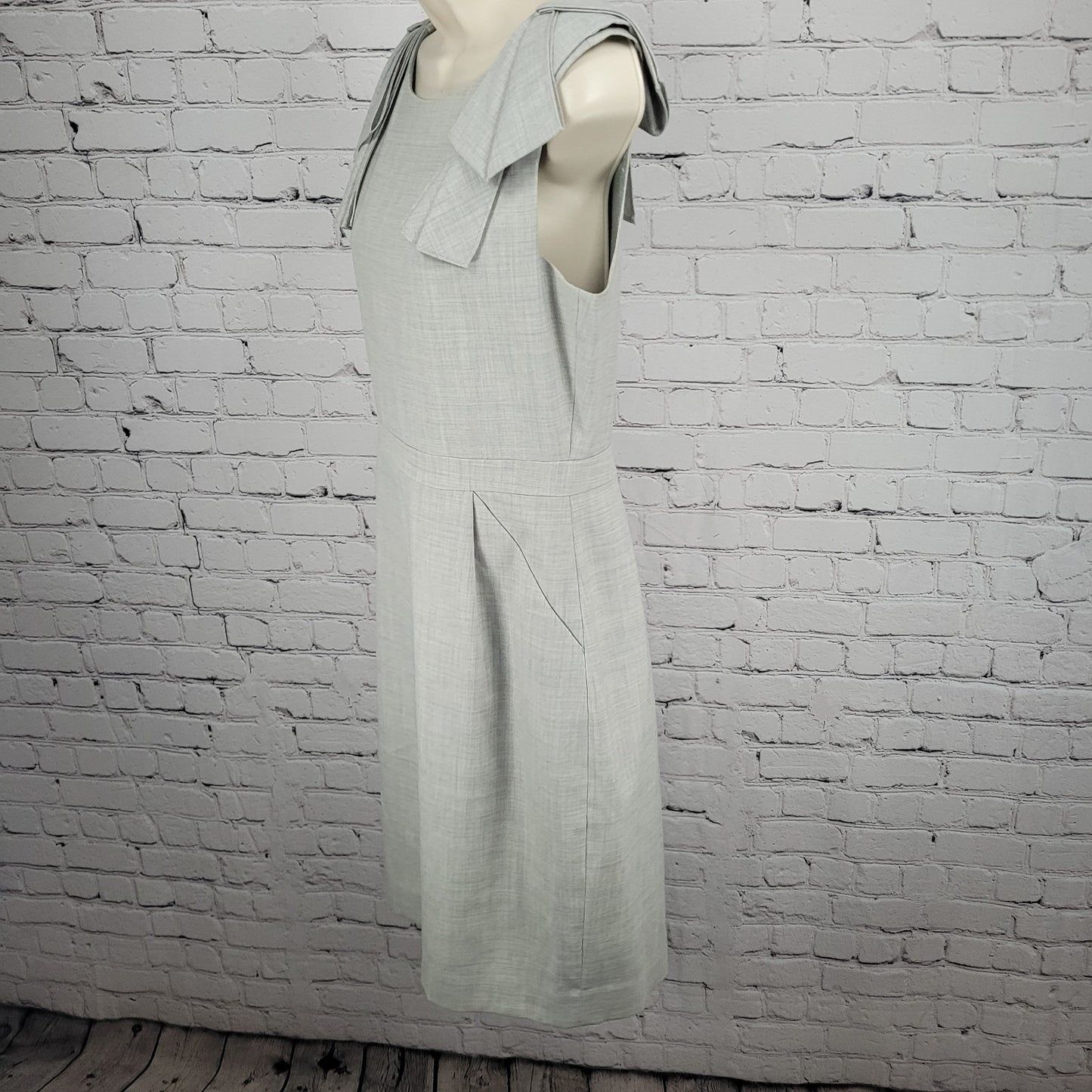 J.CREW Gray Wool Sleeveless Ruffled Shoulder Lined Back Slit Zip Sheath Dress 6