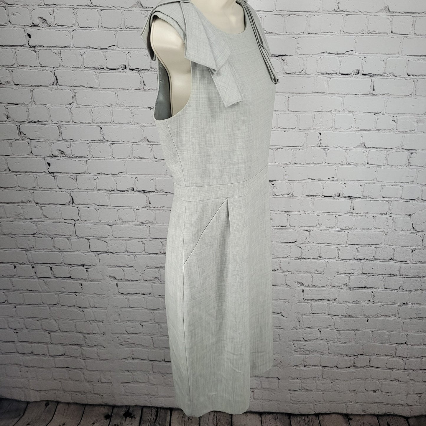 J.CREW Gray Wool Sleeveless Ruffled Shoulder Lined Back Slit Zip Sheath Dress 6