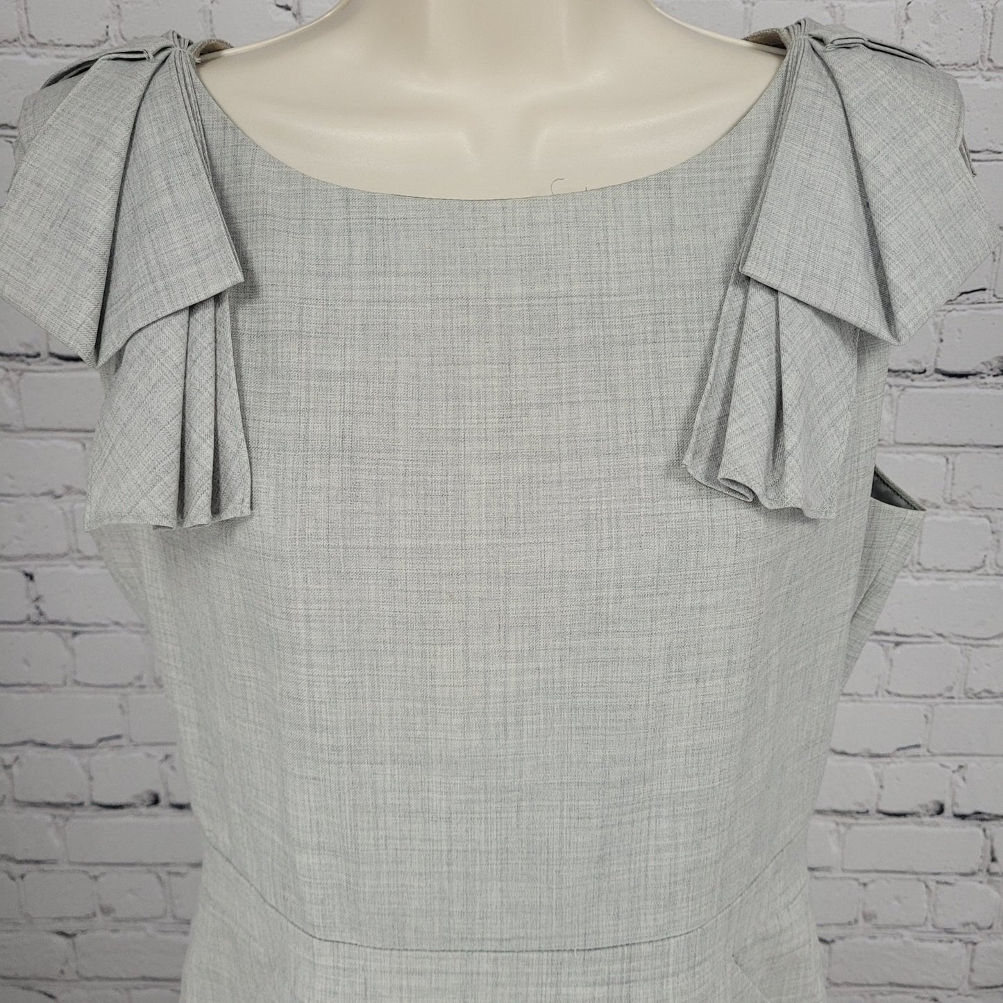 J.CREW Gray Wool Sleeveless Ruffled Shoulder Lined Back Slit Zip Sheath Dress 6