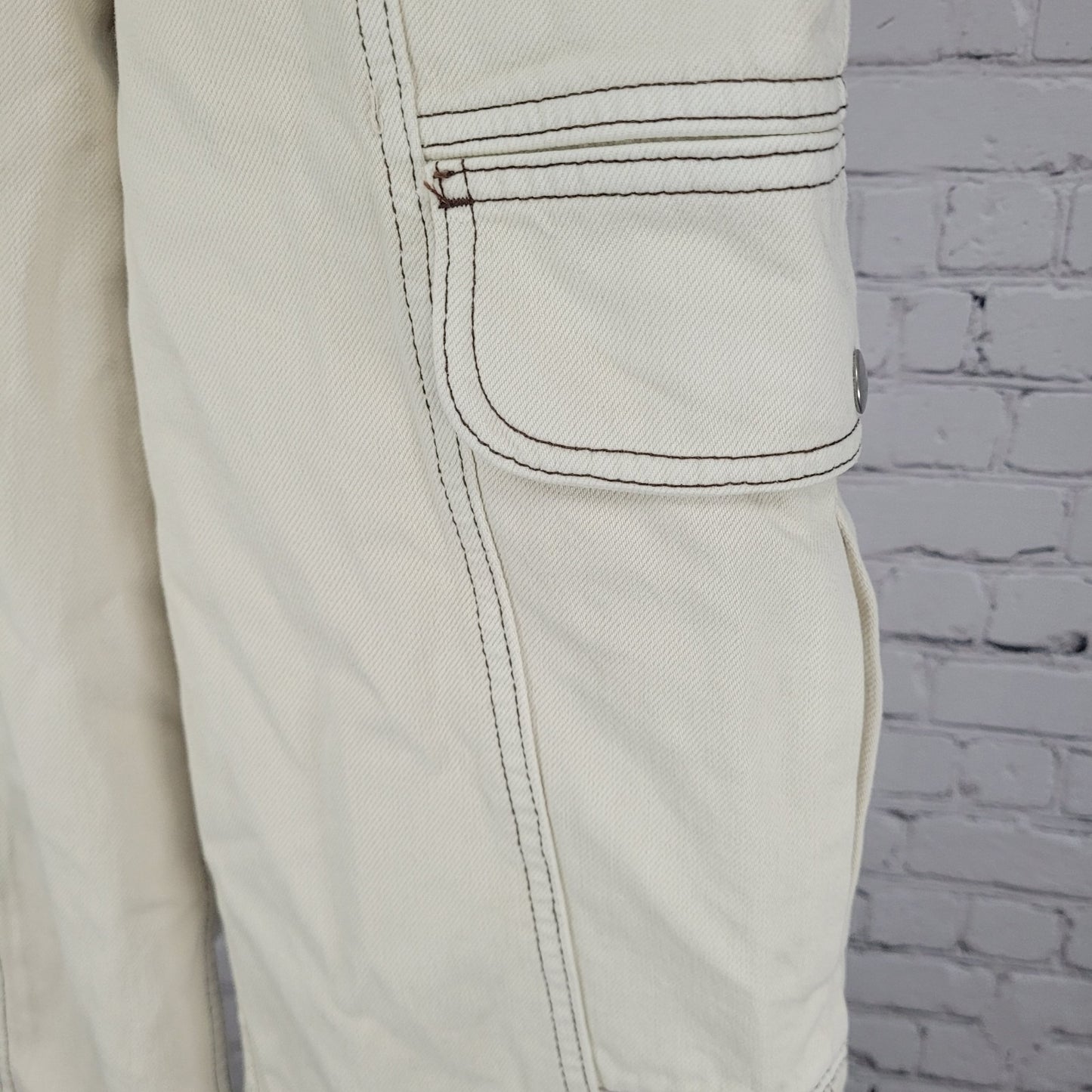 BDG Urban Outfitters Ivory Relaxed Skate Jean High Rise Cargo 25 (25x30)